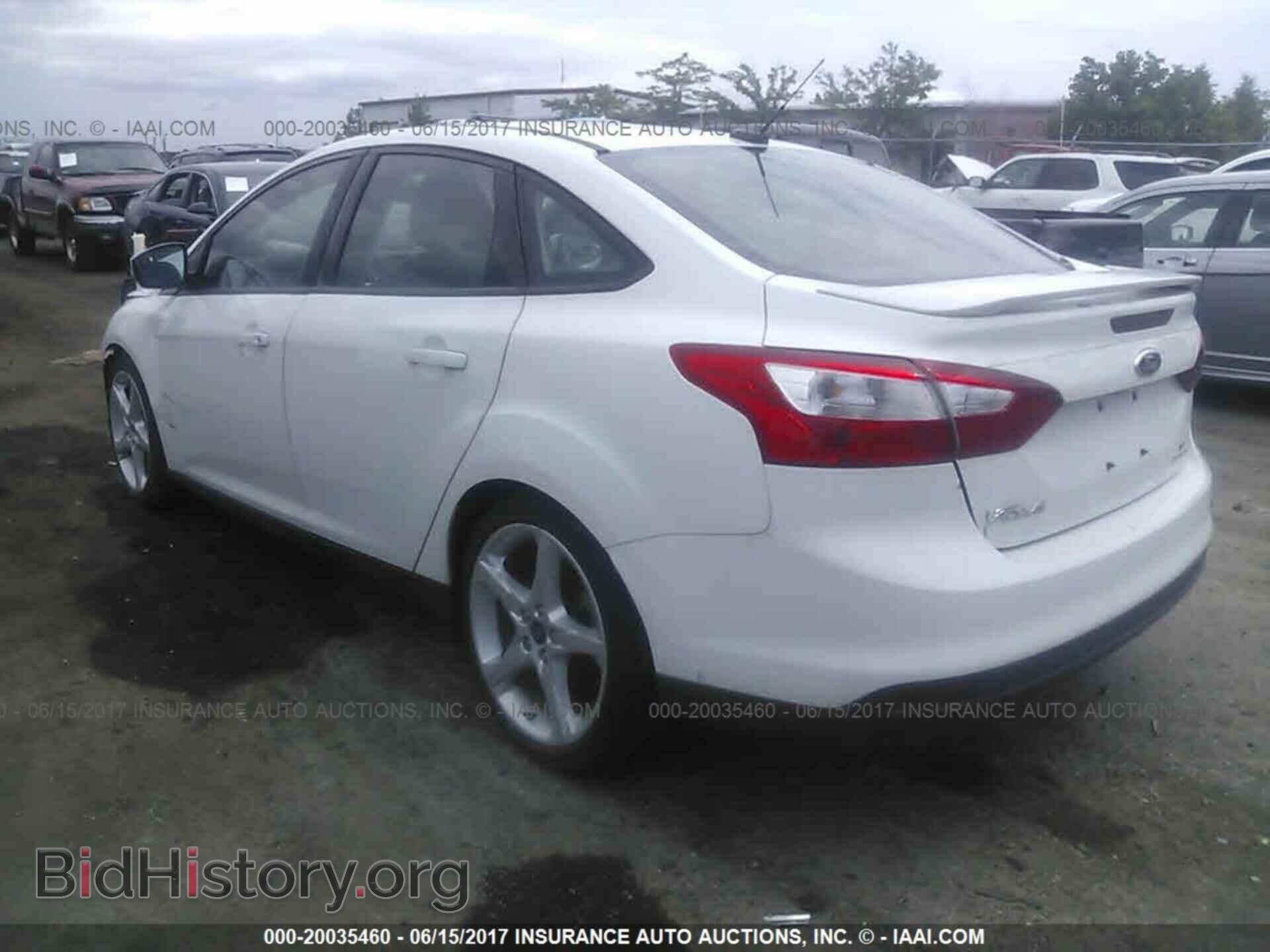 2014 Ford Focus - VIN: 1FADP3F20EL177375 - Фото 3