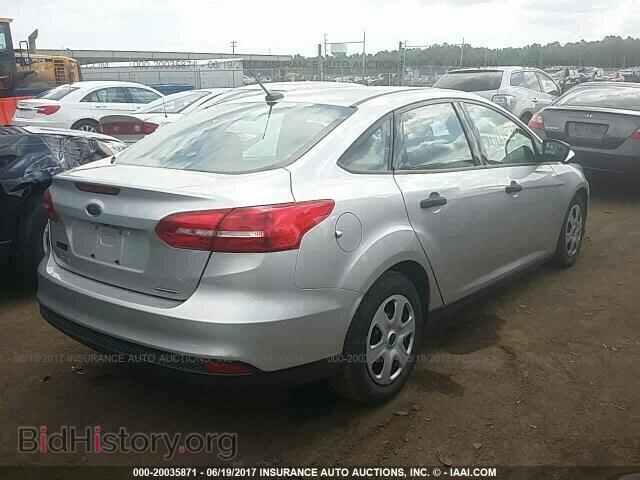 2016 Ford Focus - VIN: 1FADP3E22GL280771 - Photo 4