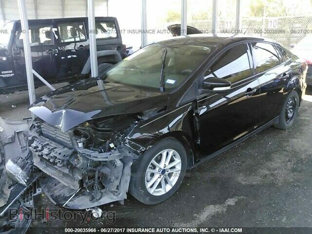 2015 Ford Focus - VIN: 1FADP3F25FL255232 - Photo 2