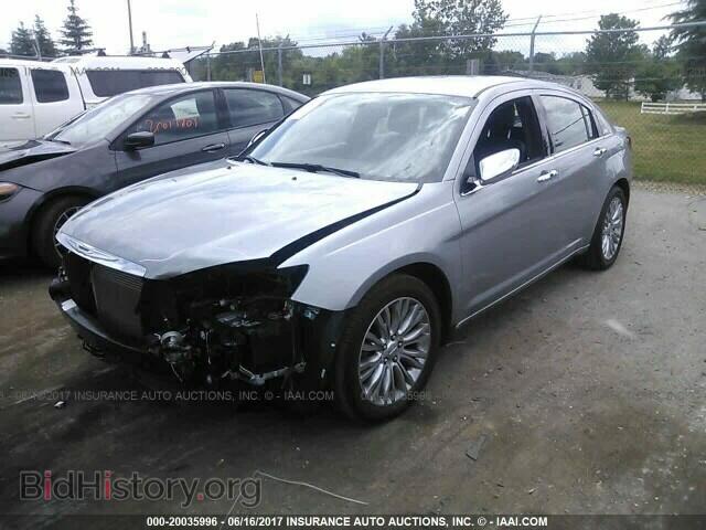 2013 Chrysler 200 - VIN: 1C3CCBCG0DN739102 - Photo 2