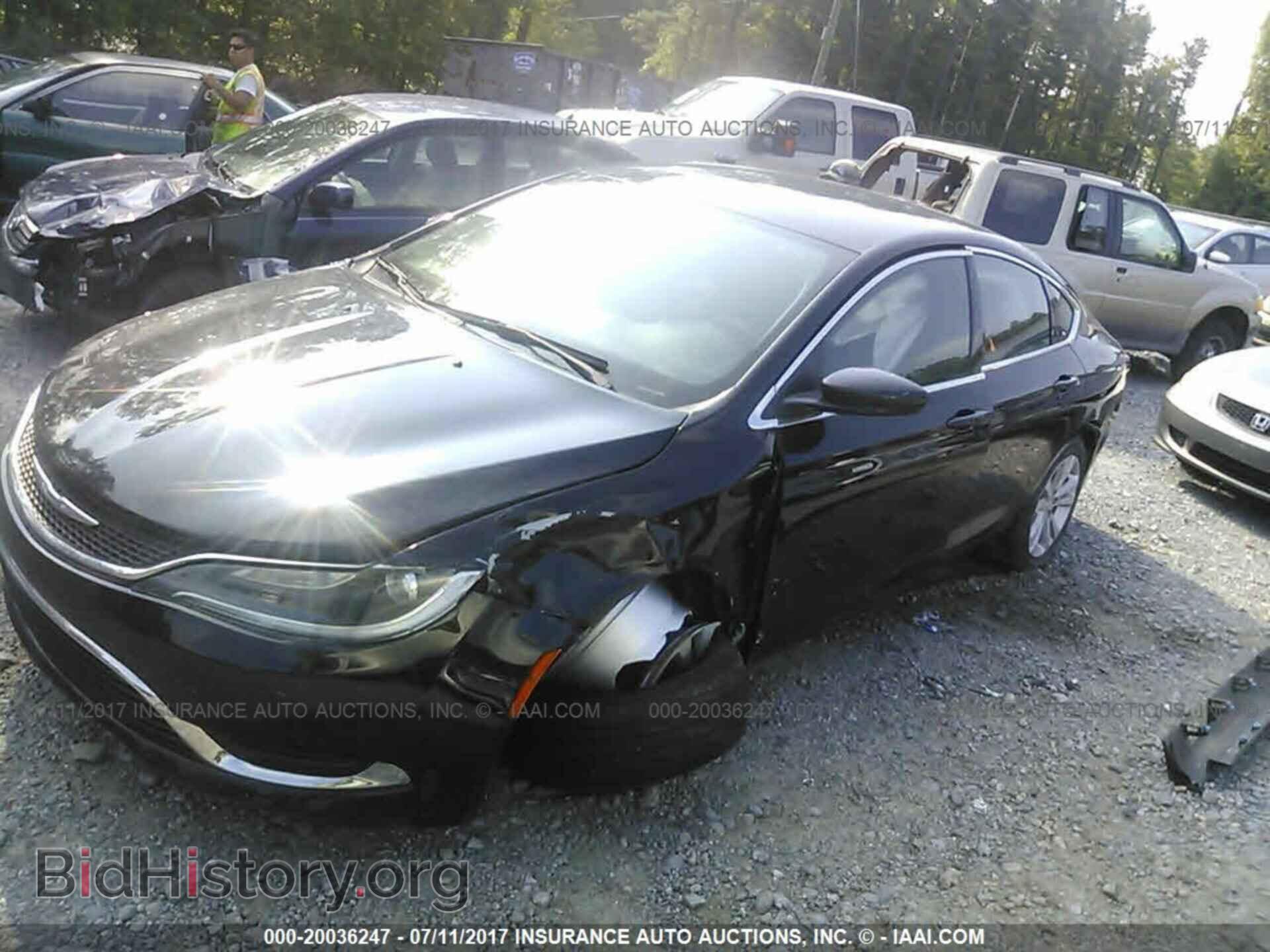 2015 Chrysler 200 - VIN: 1C3CCCAB8FN677027 - Photo 2