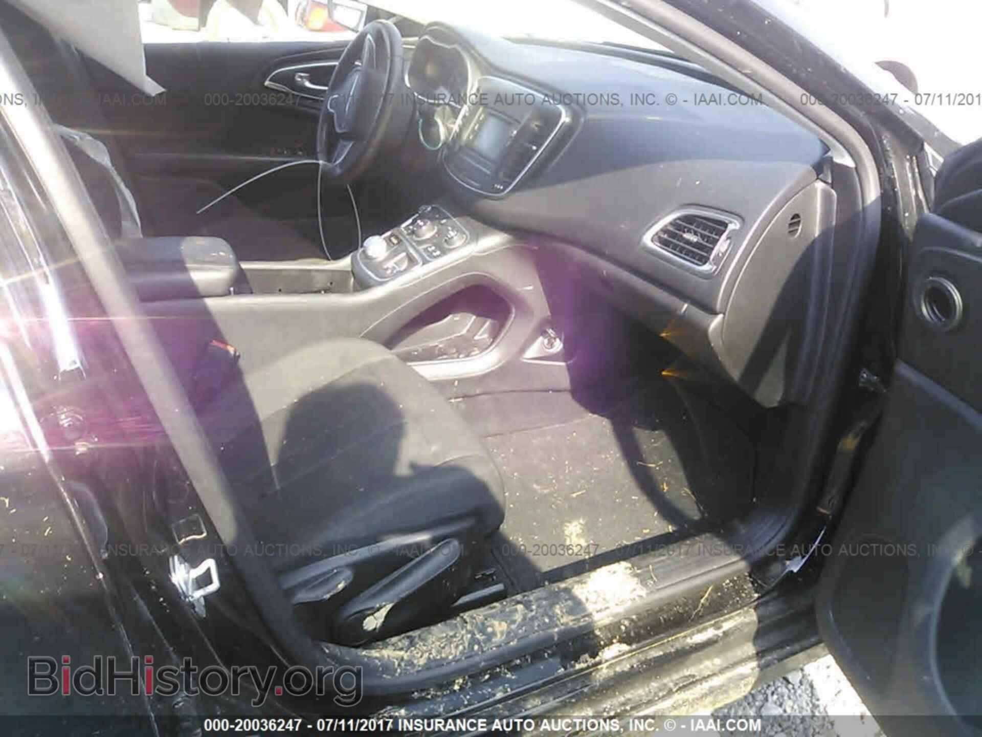 2015 Chrysler 200 - VIN: 1C3CCCAB8FN677027 - Photo 5