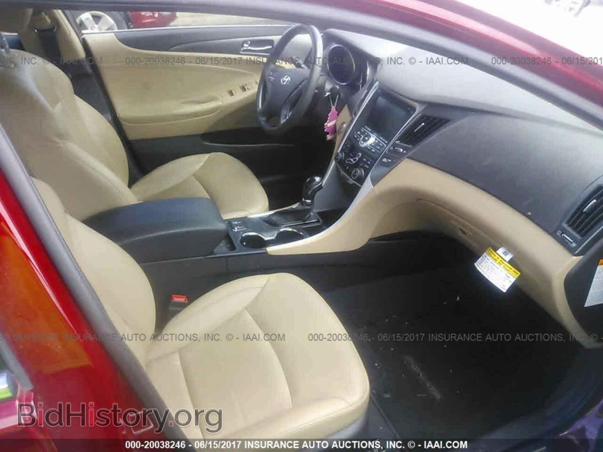 2012 Hyundai Sonata - VIN: KMHEC4A40CA031555 - Фото 5