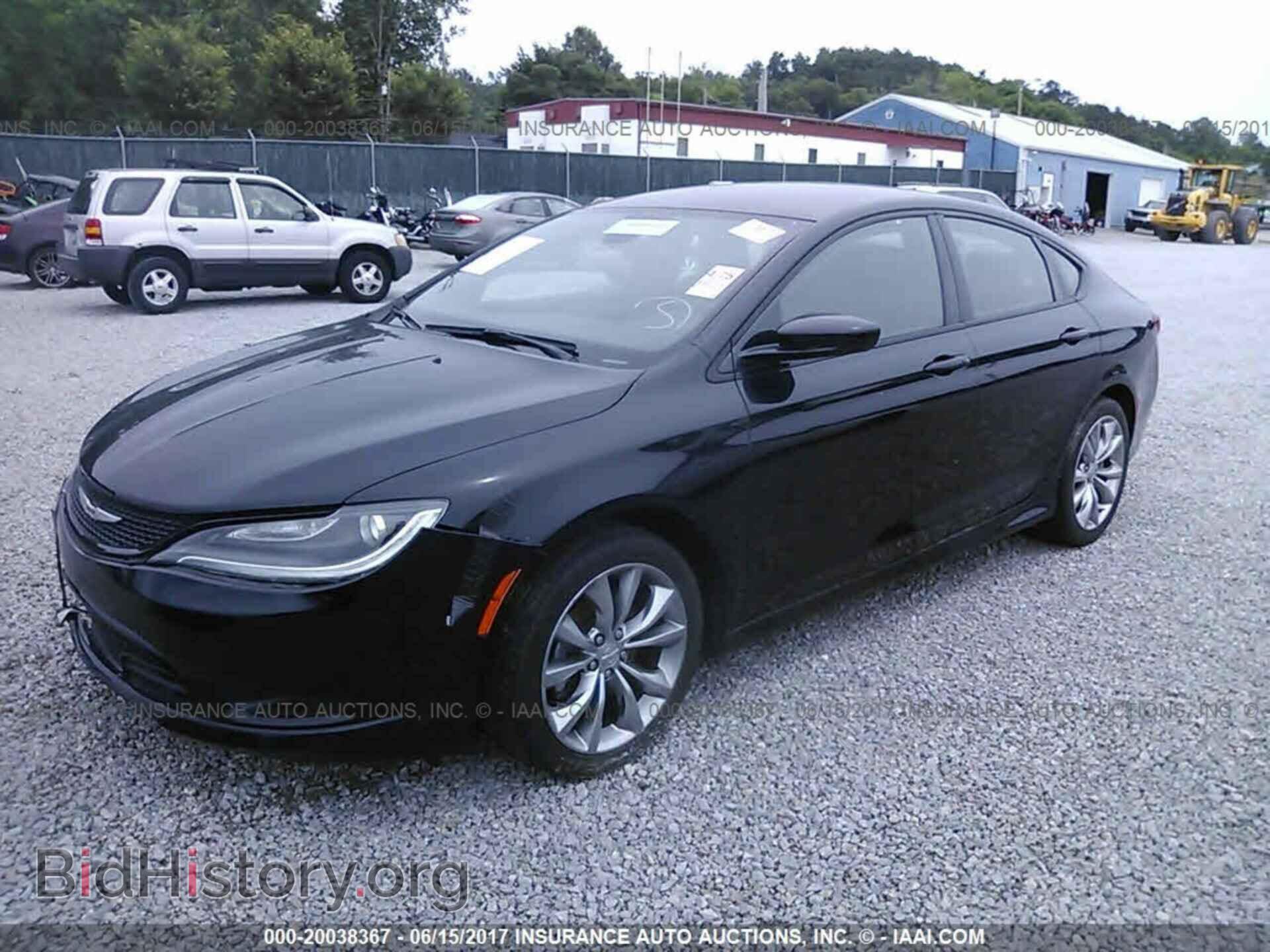 2015 Chrysler 200 - VIN: 1C3CCCBBXFN753247 - Фото 2