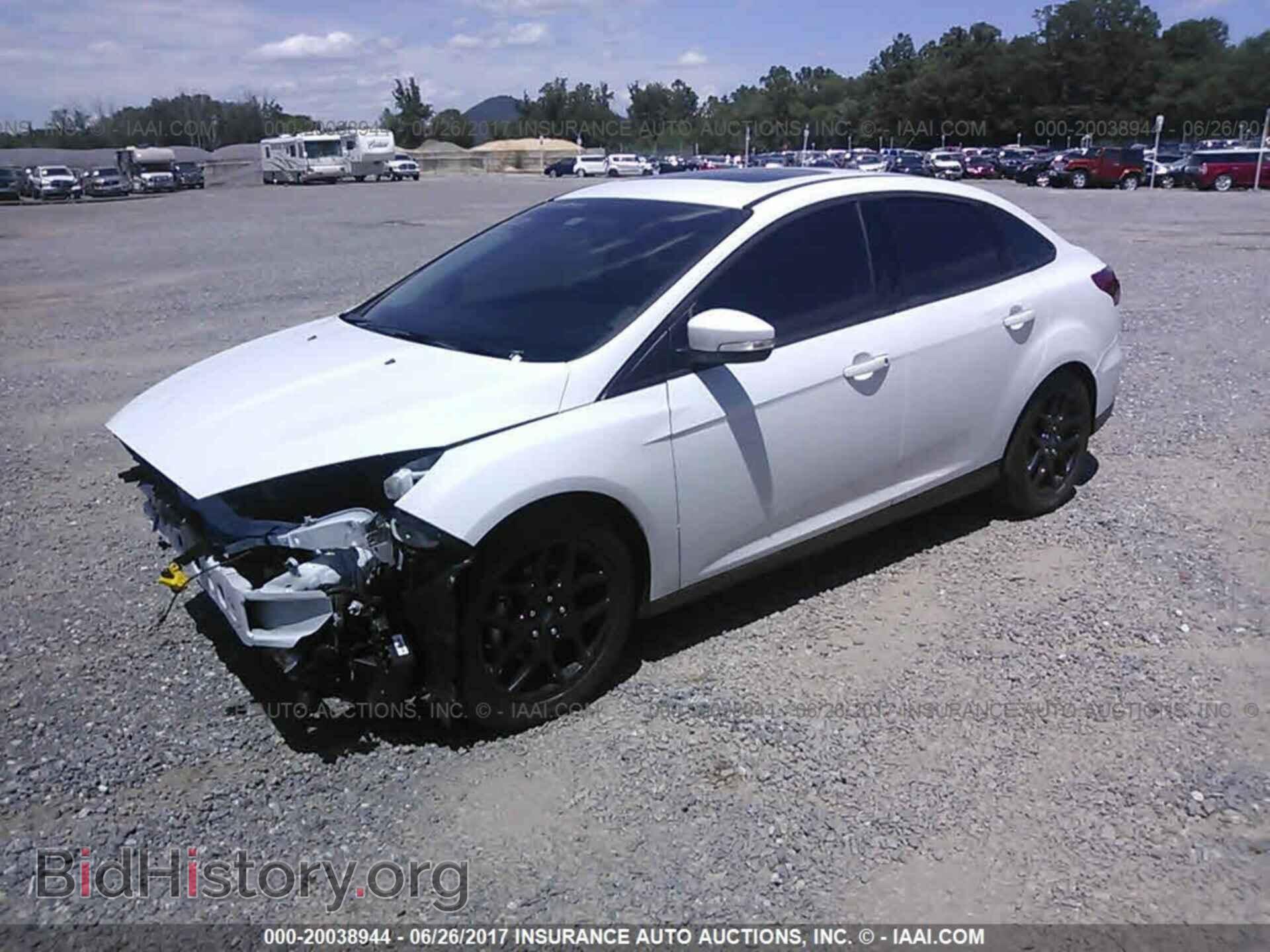 2016 Ford Focus - VIN: 1FADP3F29GL356694 - Фото 2
