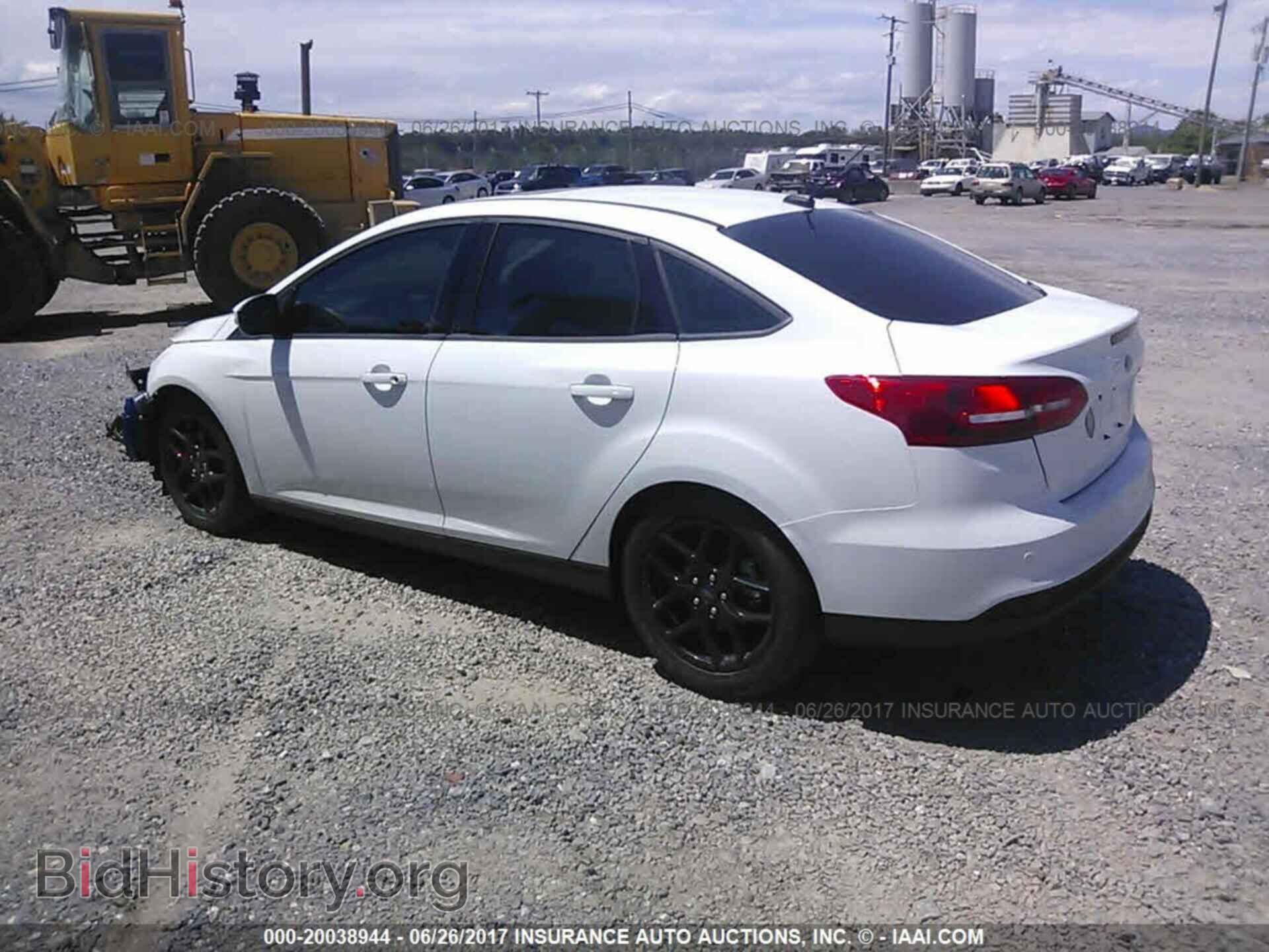 2016 Ford Focus - VIN: 1FADP3F29GL356694 - Фото 3