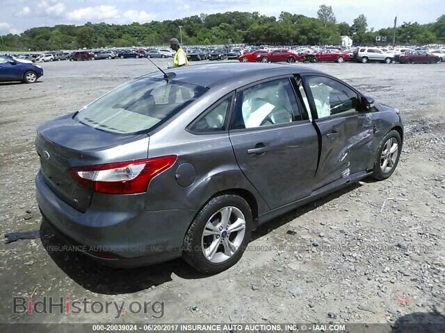 2013 Ford Focus - VIN: 1FADP3F29DL180452 - Photo 4