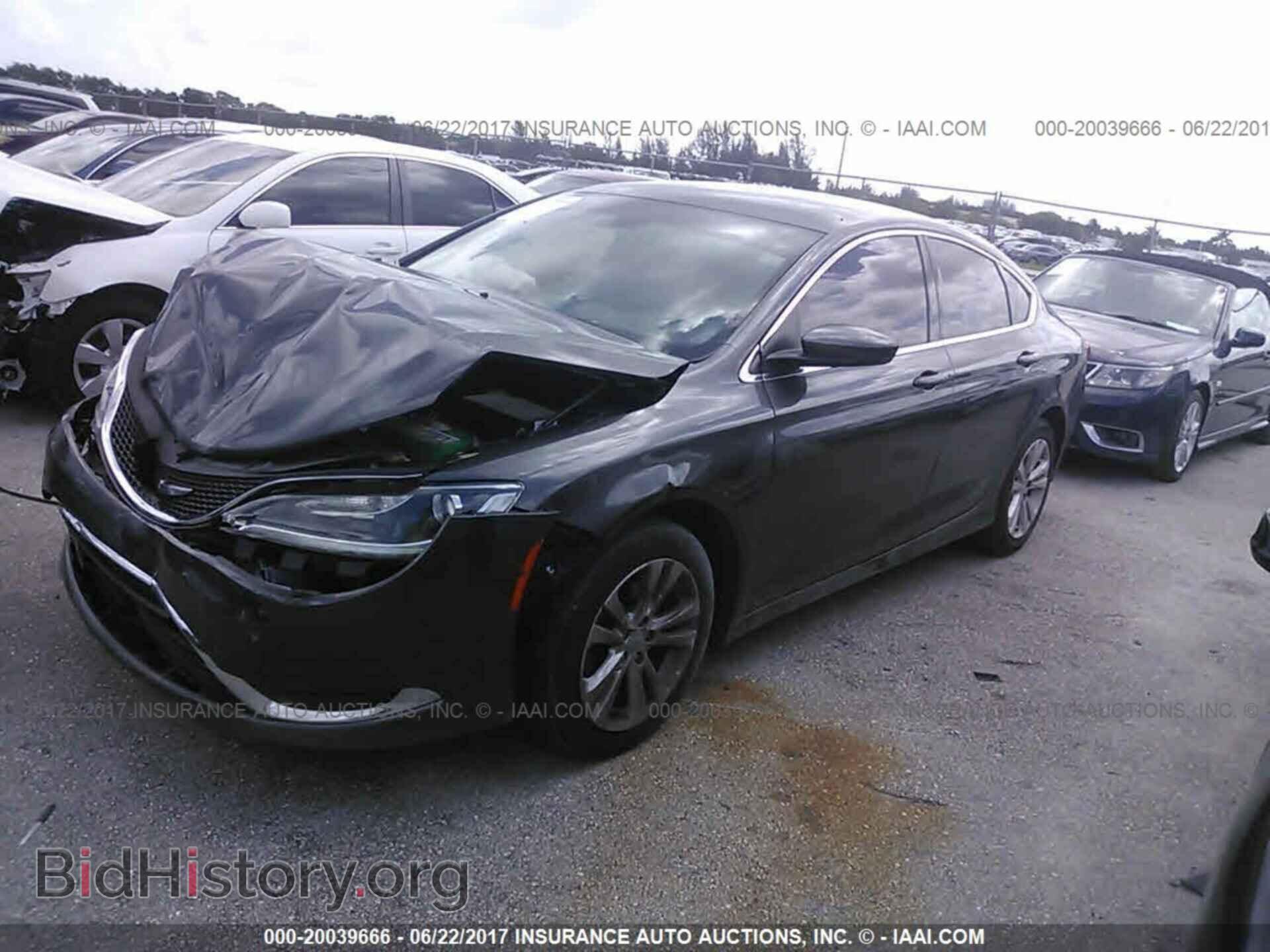 2015 Chrysler 200 - VIN: 1C3CCCAB7FN697916 - Фото 2