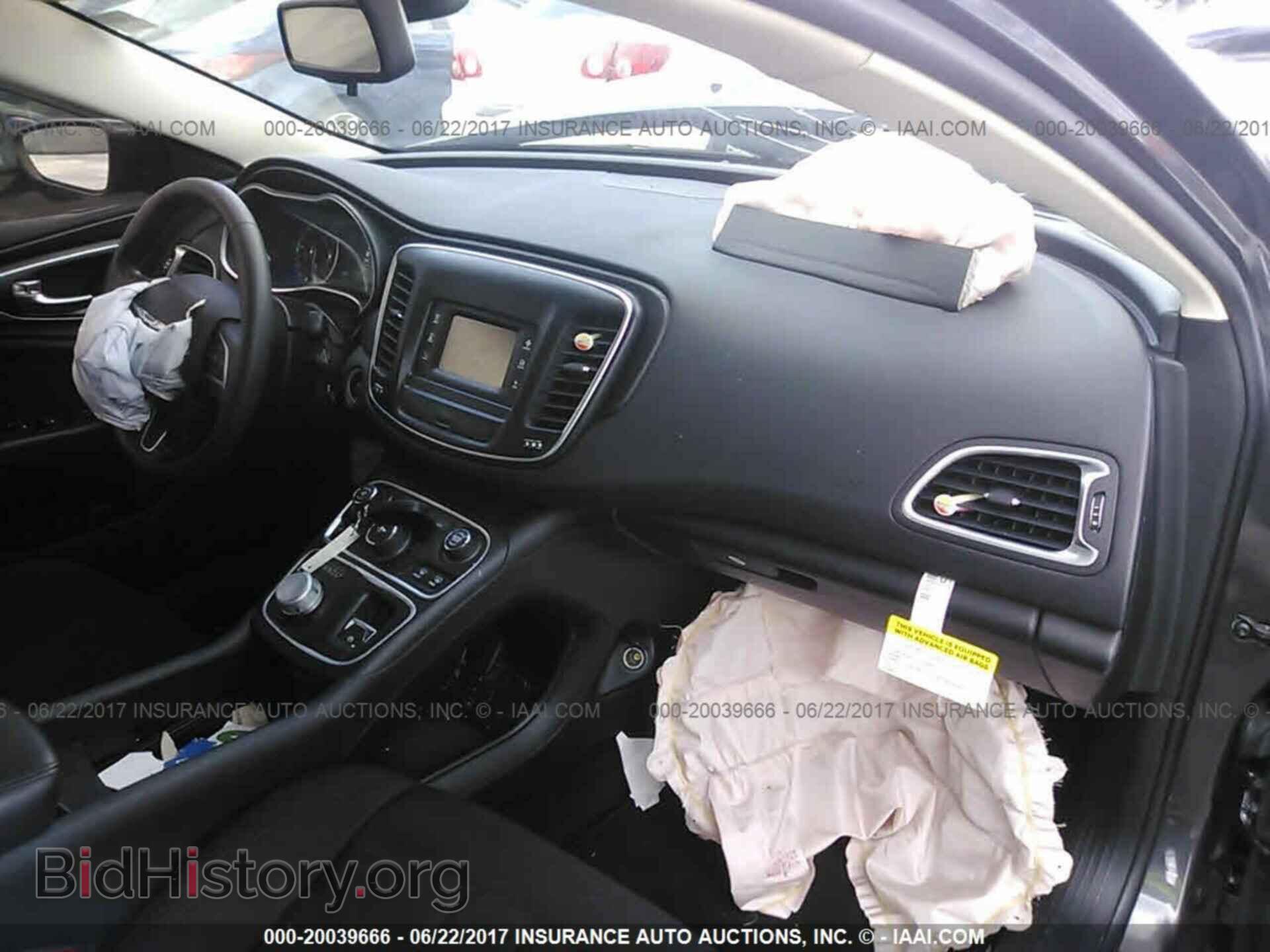2015 Chrysler 200 - VIN: 1C3CCCAB7FN697916 - Фото 5
