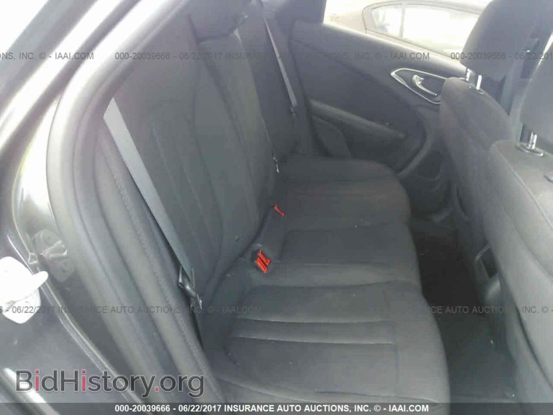 2015 Chrysler 200 - VIN: 1C3CCCAB7FN697916 - Фото 8