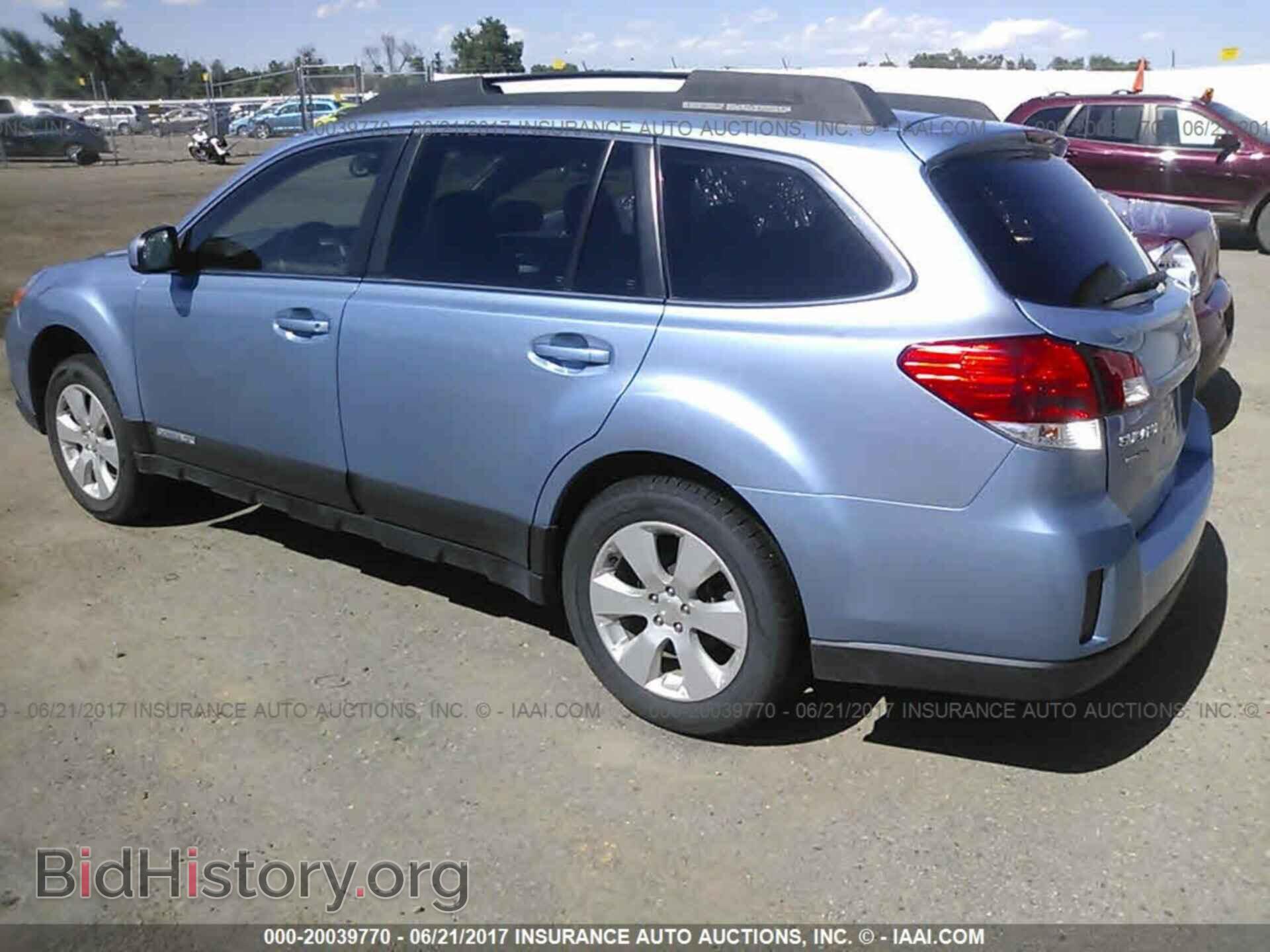 2011 Subaru Outback - VIN: 4S4BRBCC9B3315893 - Фото 3