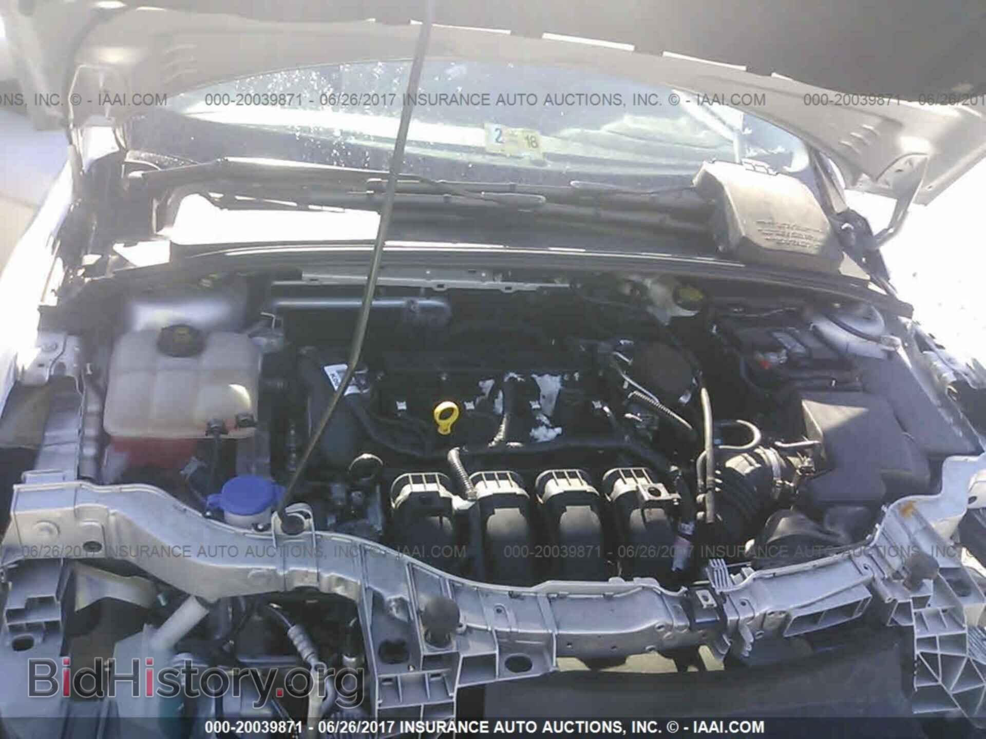 2016 Ford Focus - VIN: 1FADP3F25GL207635 - Photo 10