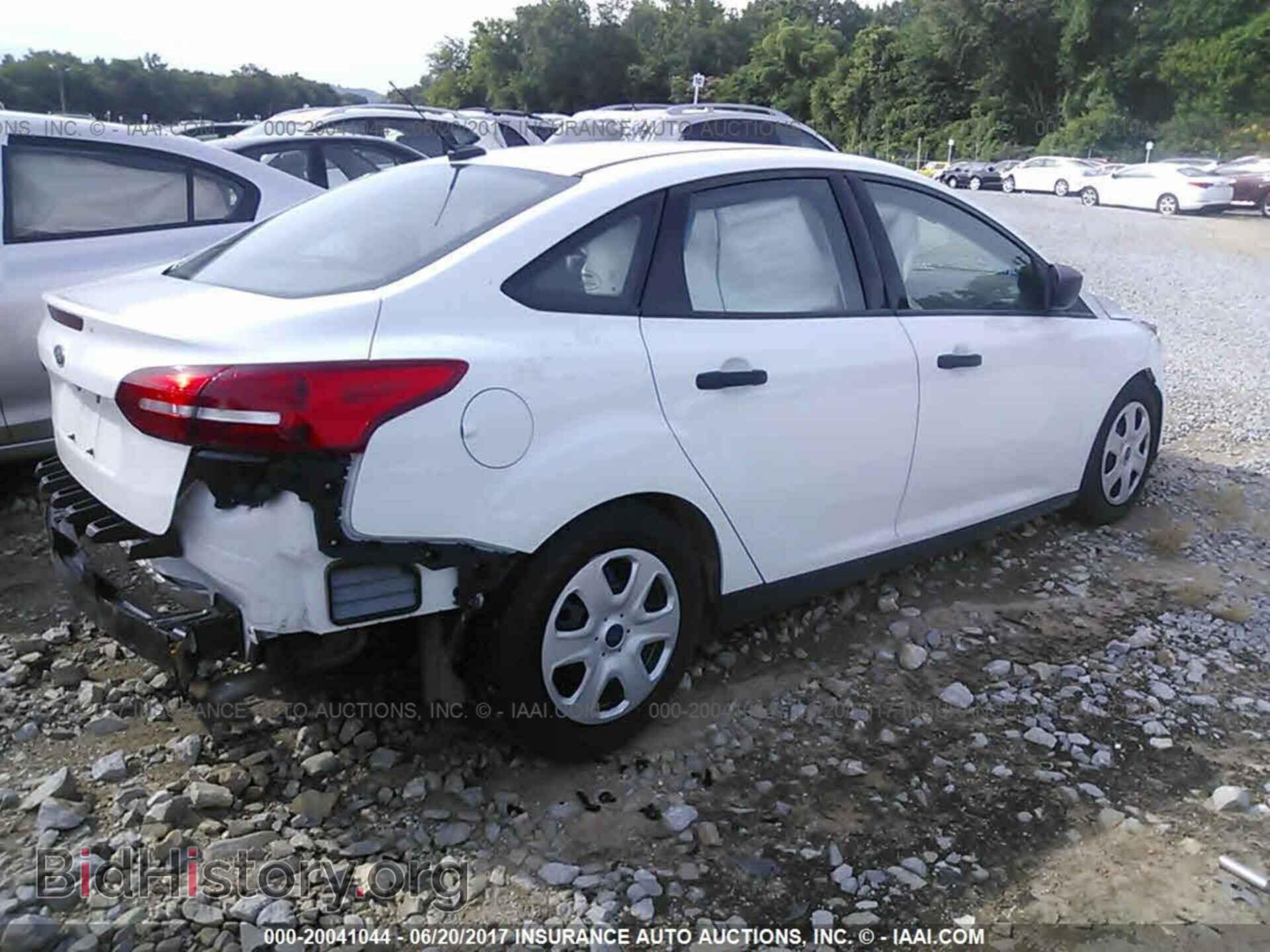 2016 Ford Focus - VIN: 1FADP3E21GL298274 - Фото 4