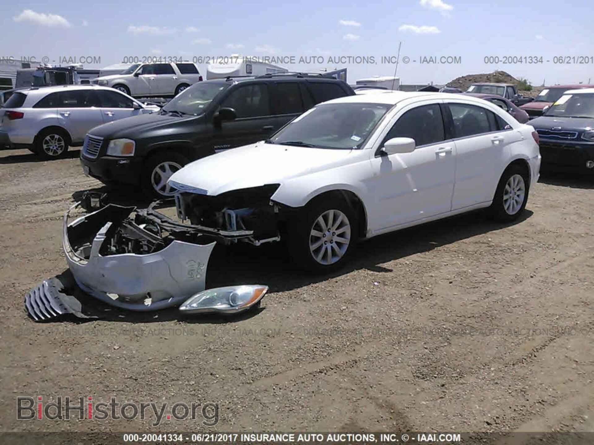 2012 Chrysler 200 - VIN: 1C3CCBBB3CN171836 - Фото 2