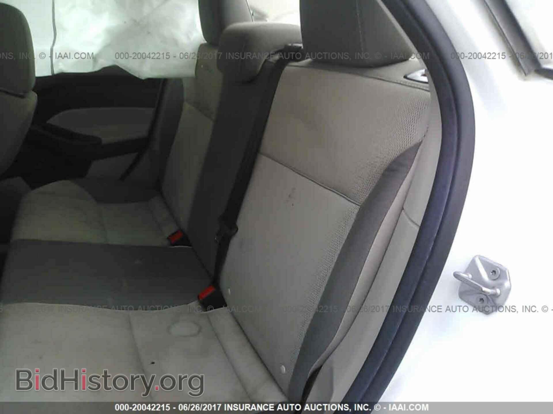 2014 Ford Focus - VIN: 1FADP3F24EL190839 - Photo 8