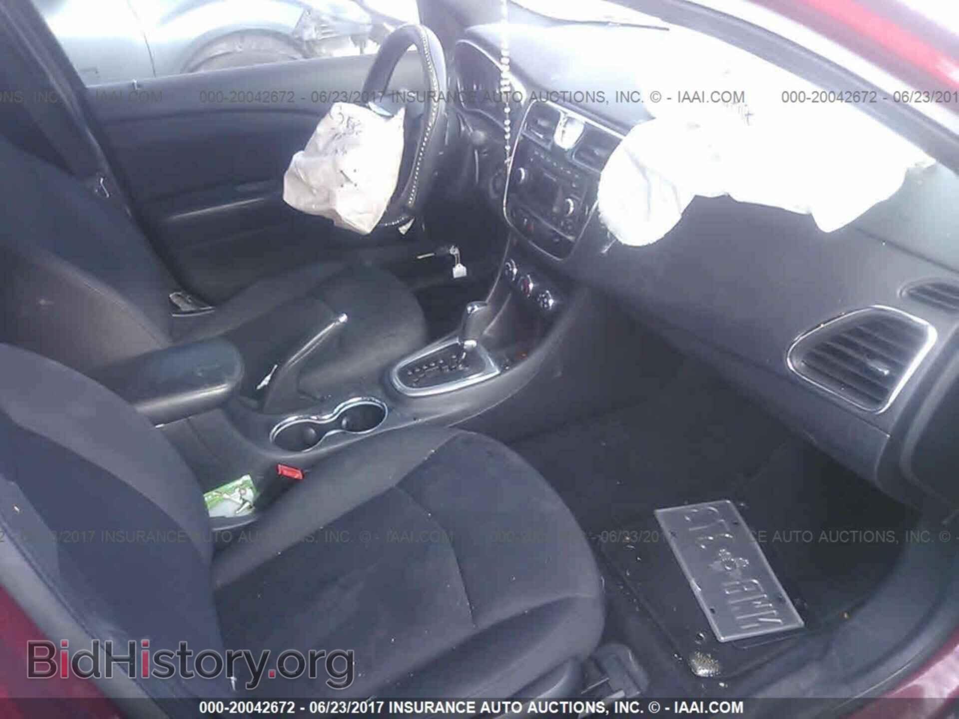 2013 Chrysler 200 - VIN: 1C3CCBAB3DN641110 - Photo 5