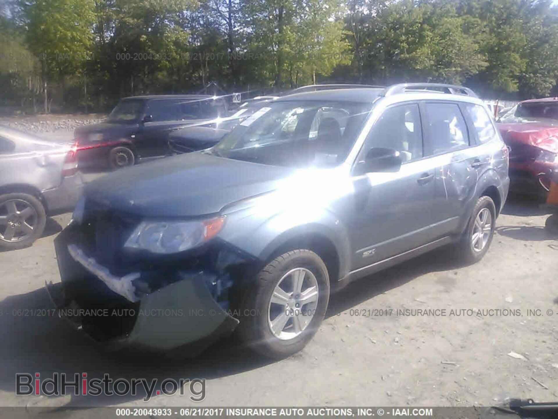 2013 Subaru Forester - VIN: JF2SHABC9DG437587 - Фото 2