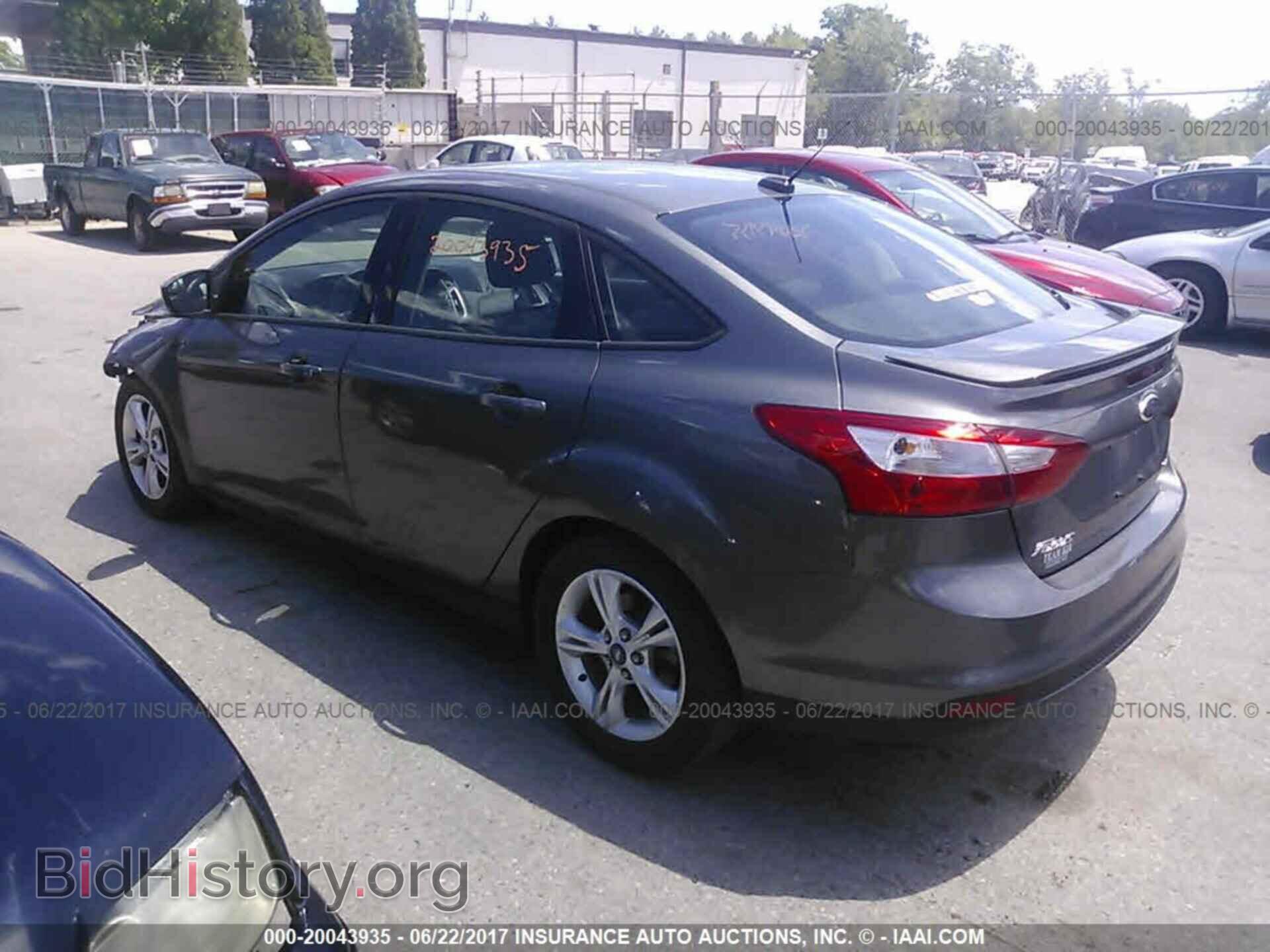 2012 Ford Focus - VIN: 1FAHP3F26CL264678 - Photo 3