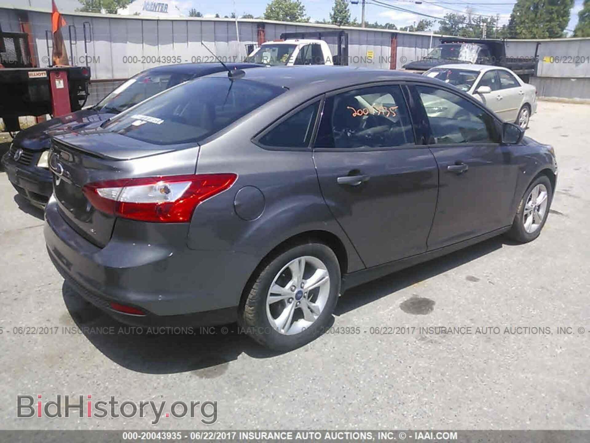 2012 Ford Focus - VIN: 1FAHP3F26CL264678 - Photo 4