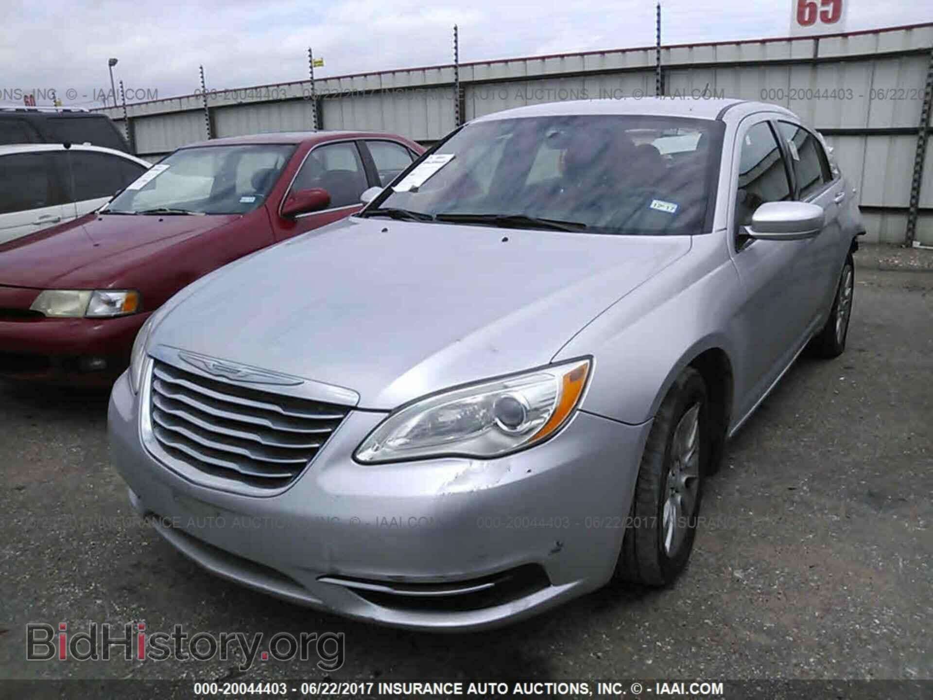 2012 Chrysler 200 - VIN: 1C3CCBAB0CN291997 - Photo 2