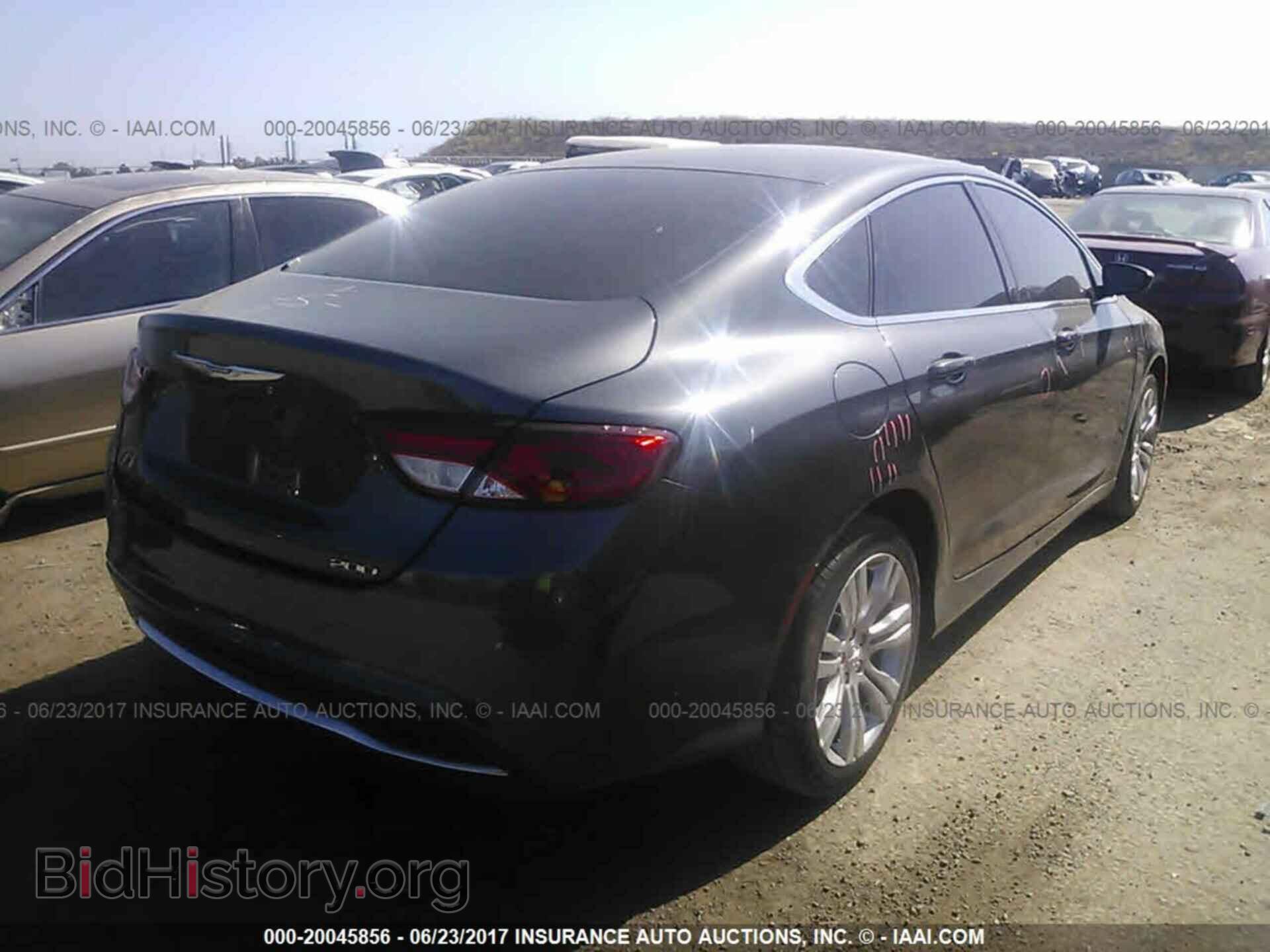 2015 Chrysler 200 - VIN: 1C3CCCABXFN756263 - Photo 4