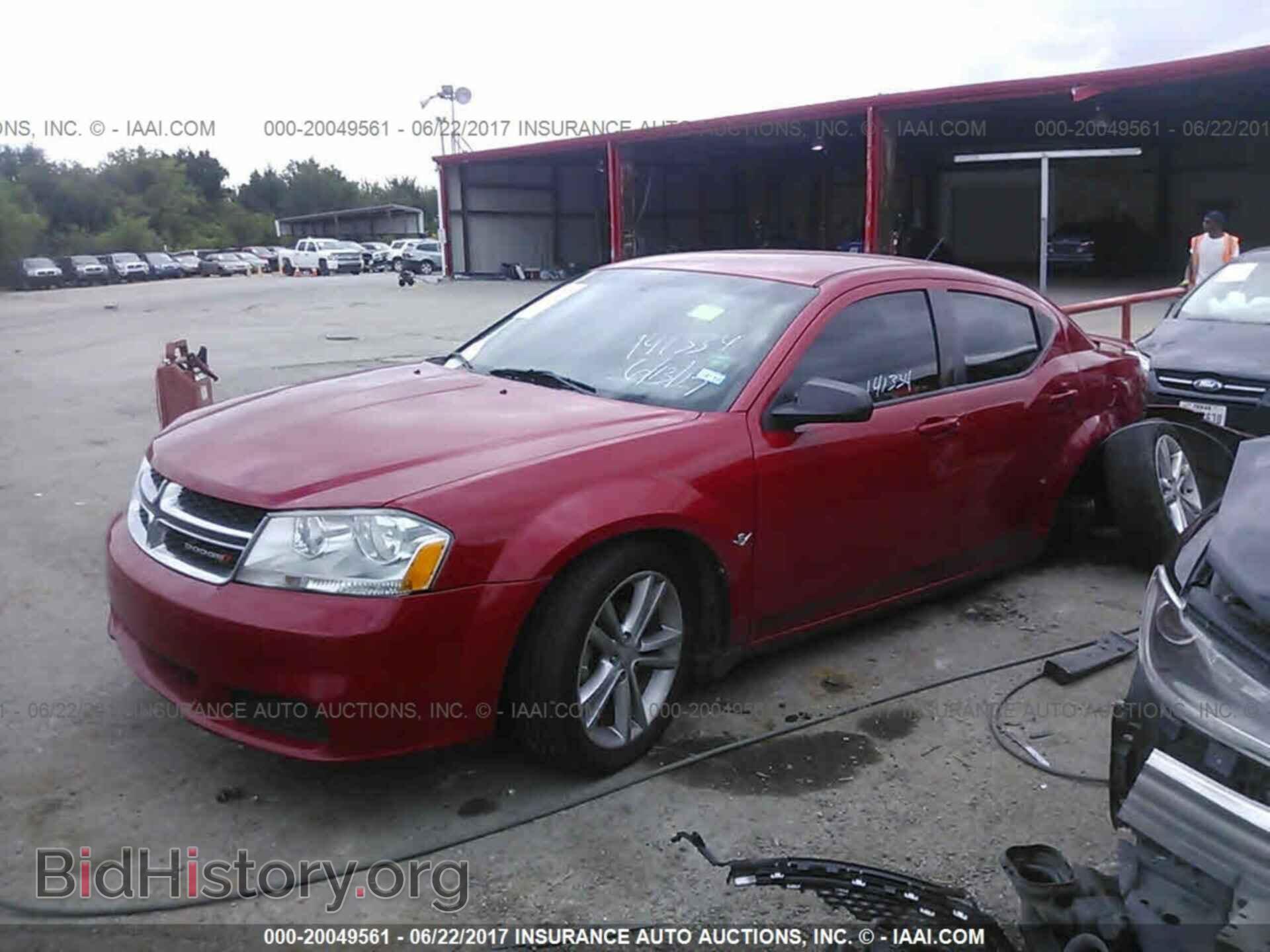 2013 Dodge Avenger - VIN: 1C3CDZAG2DN532638 - Фото 2
