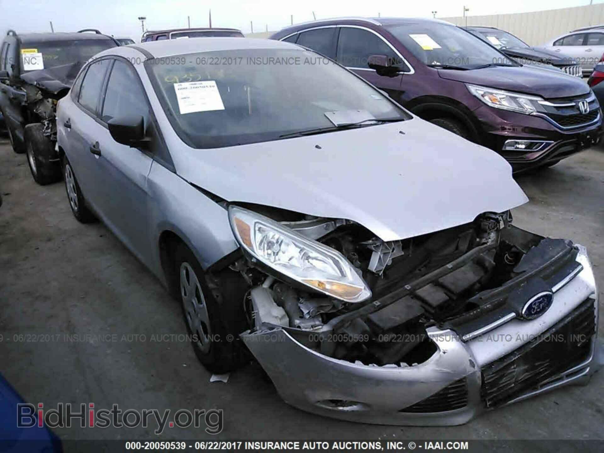 Photo 1FAHP3E2XCL409576 - Ford Focus 2012