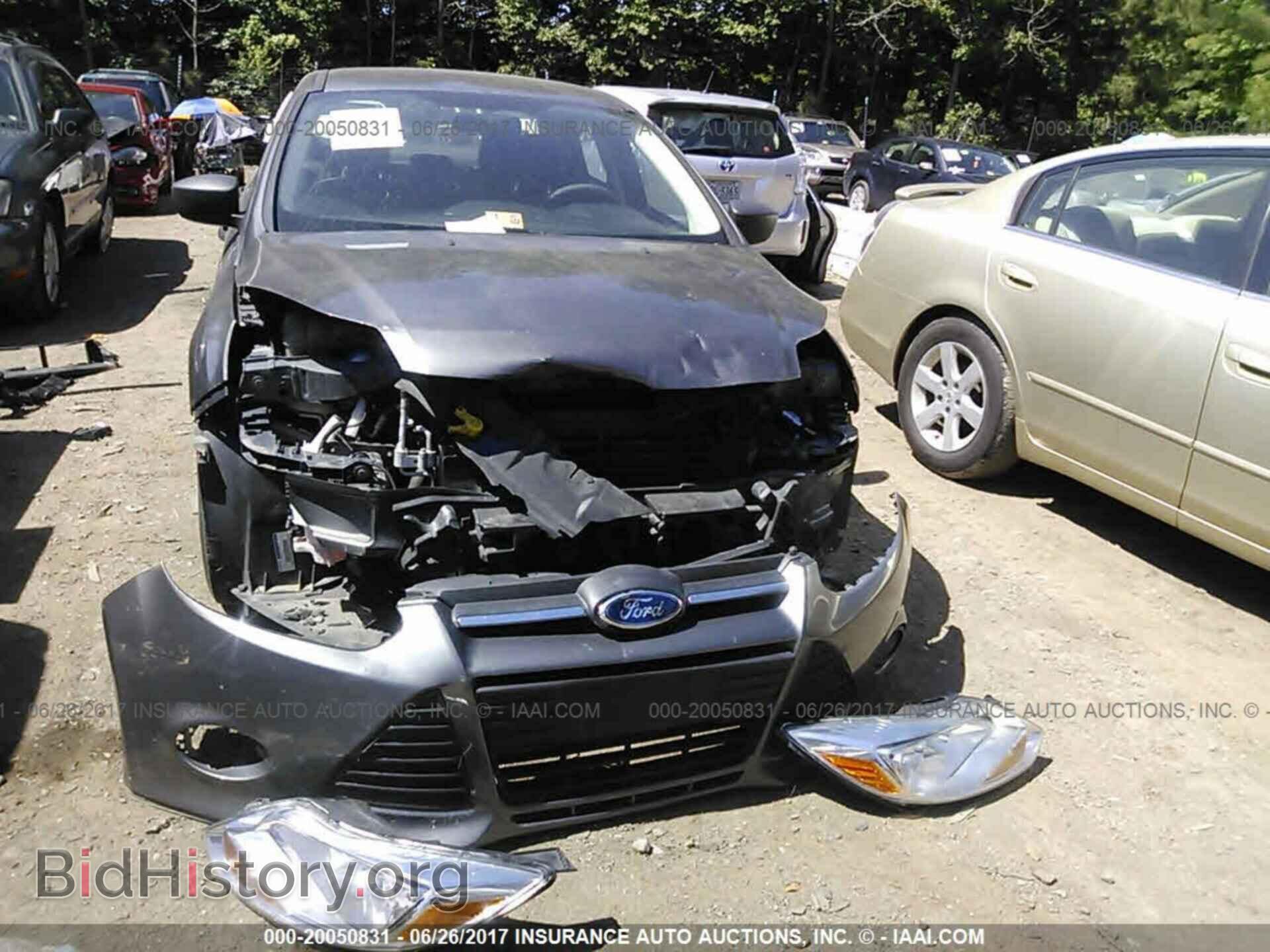 2012 Ford Focus - VIN: 1FAHP3E25CL230880 - Photo 6