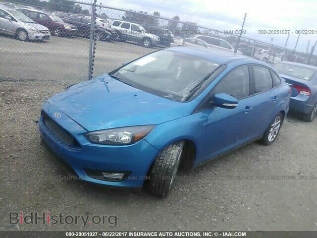 2015 Ford Focus - VIN: 1FADP3F29FL326934 - Photo 2