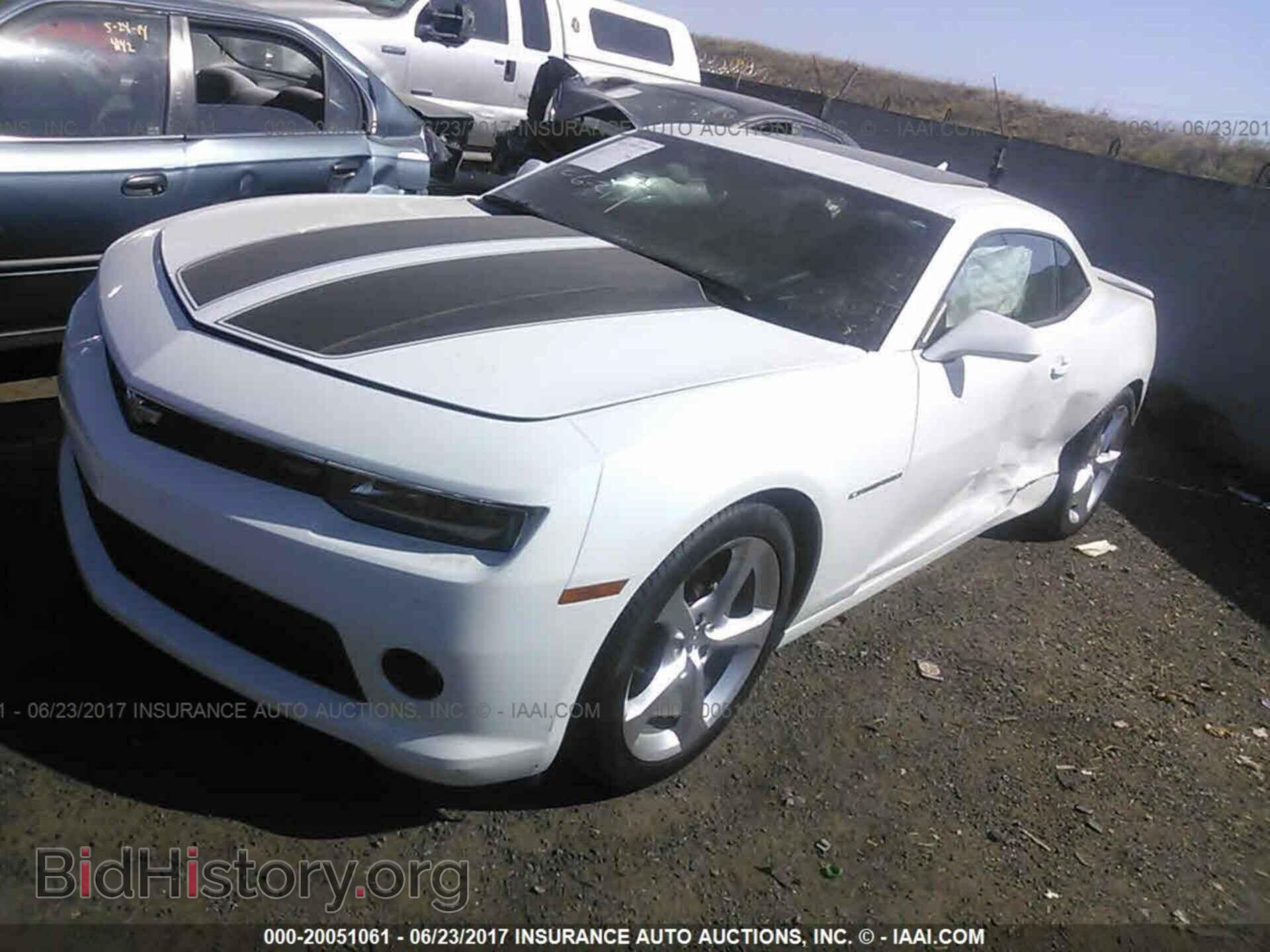 2015 Chevrolet Camaro - VIN: 2G1FF1E30F9137044 - Фото 2