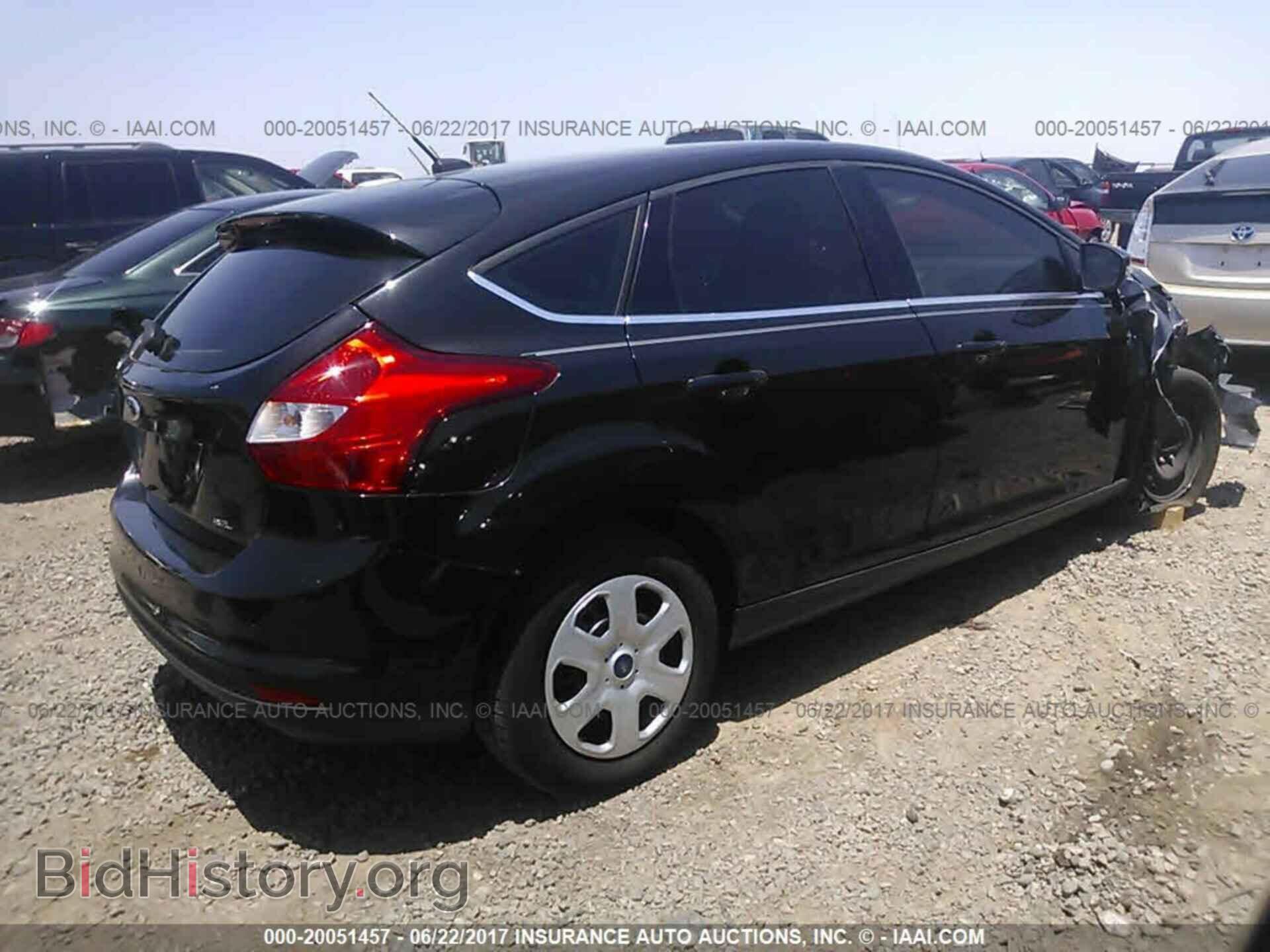 2012 Ford Focus - VIN: 1FAHP3M21CL311683 - Photo 4