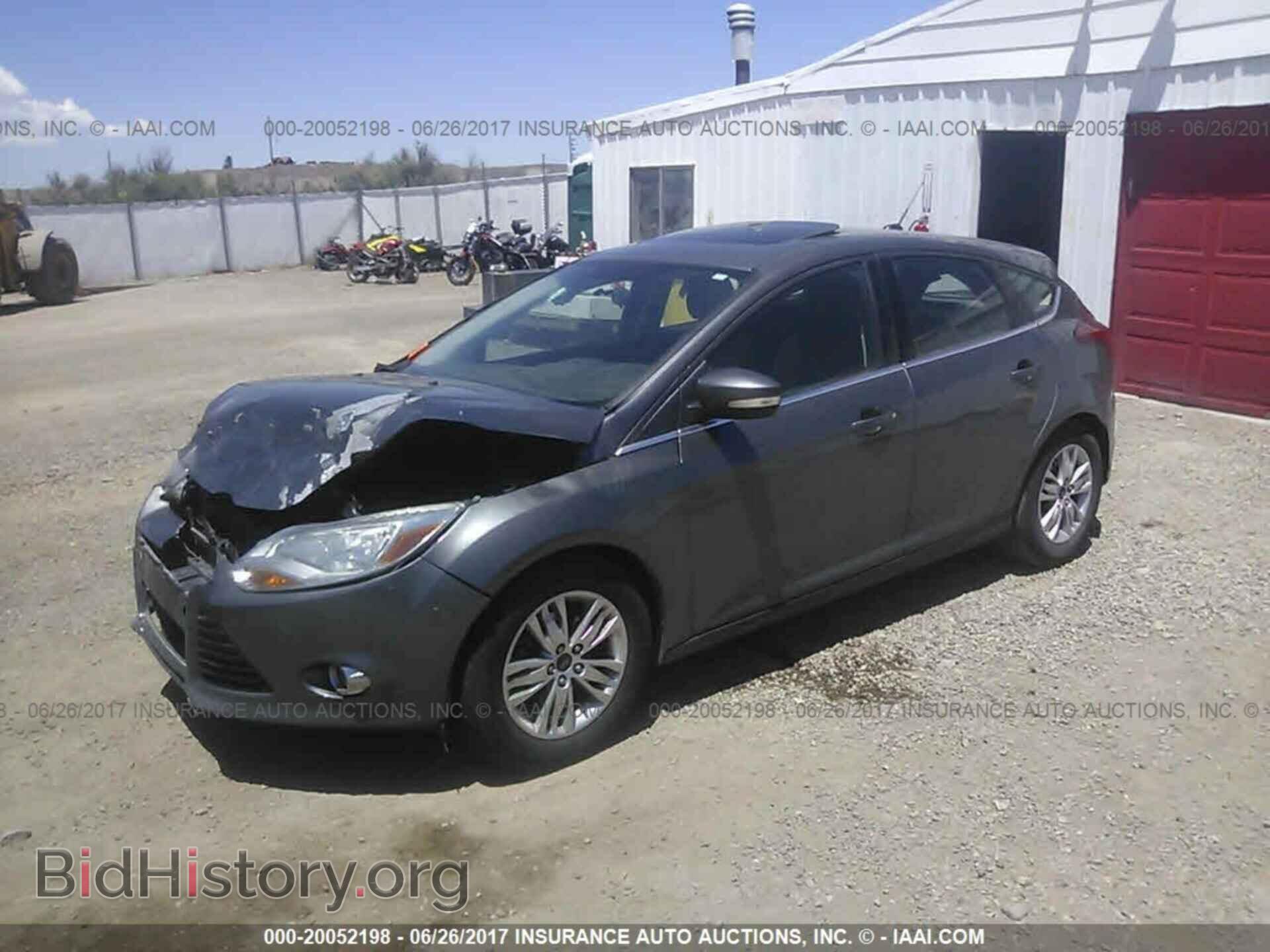 2012 Ford Focus - VIN: 1FAHP3M21CL430480 - Photo 2