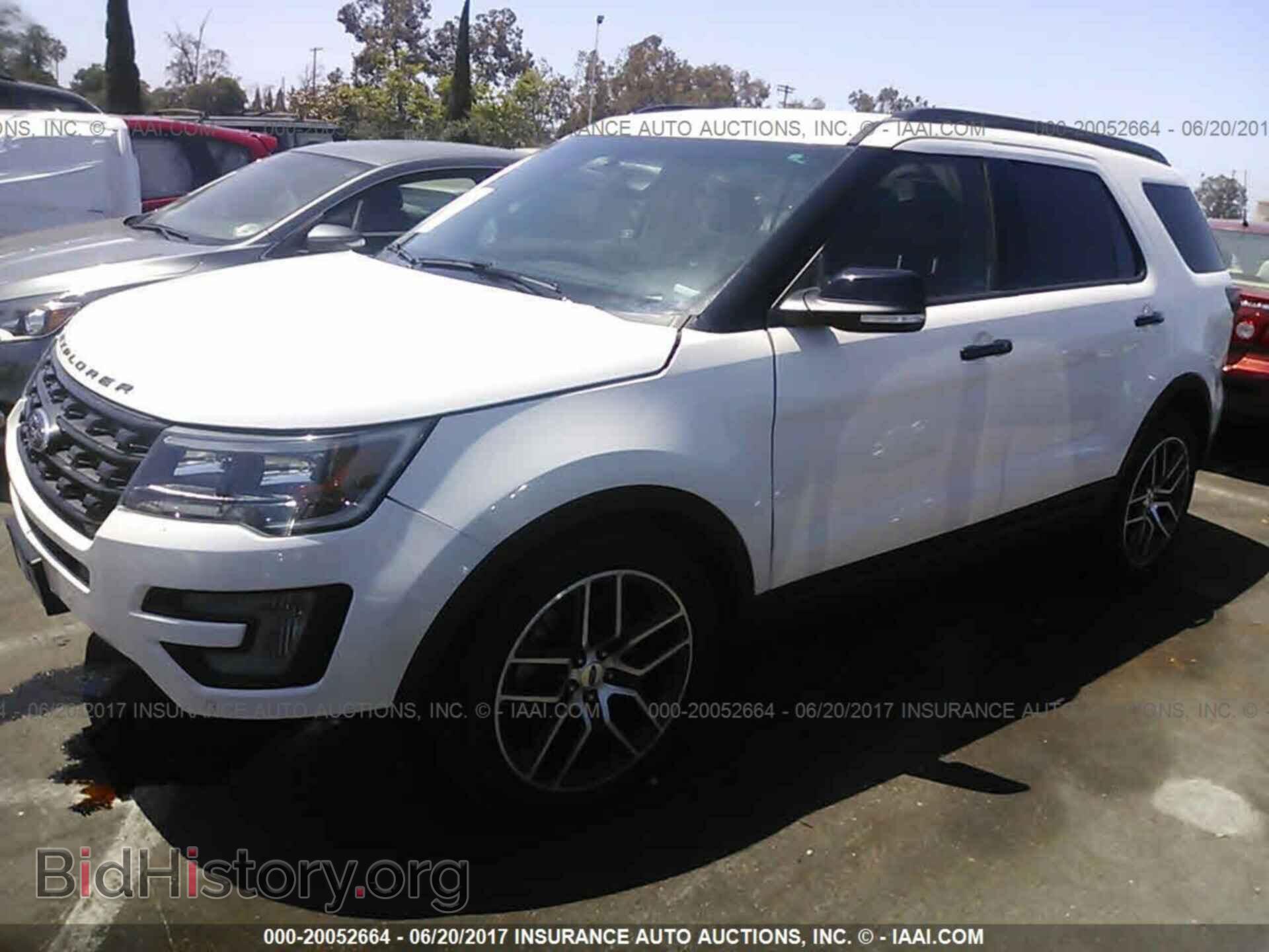 2017 Ford Explorer - VIN: 1FM5K8GT1HGA43243 - Photo 2