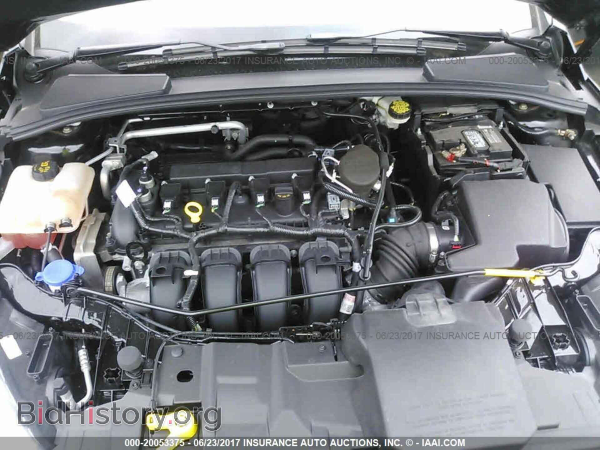 2016 Ford Focus - VIN: 1FADP3F29GL211493 - Photo 10
