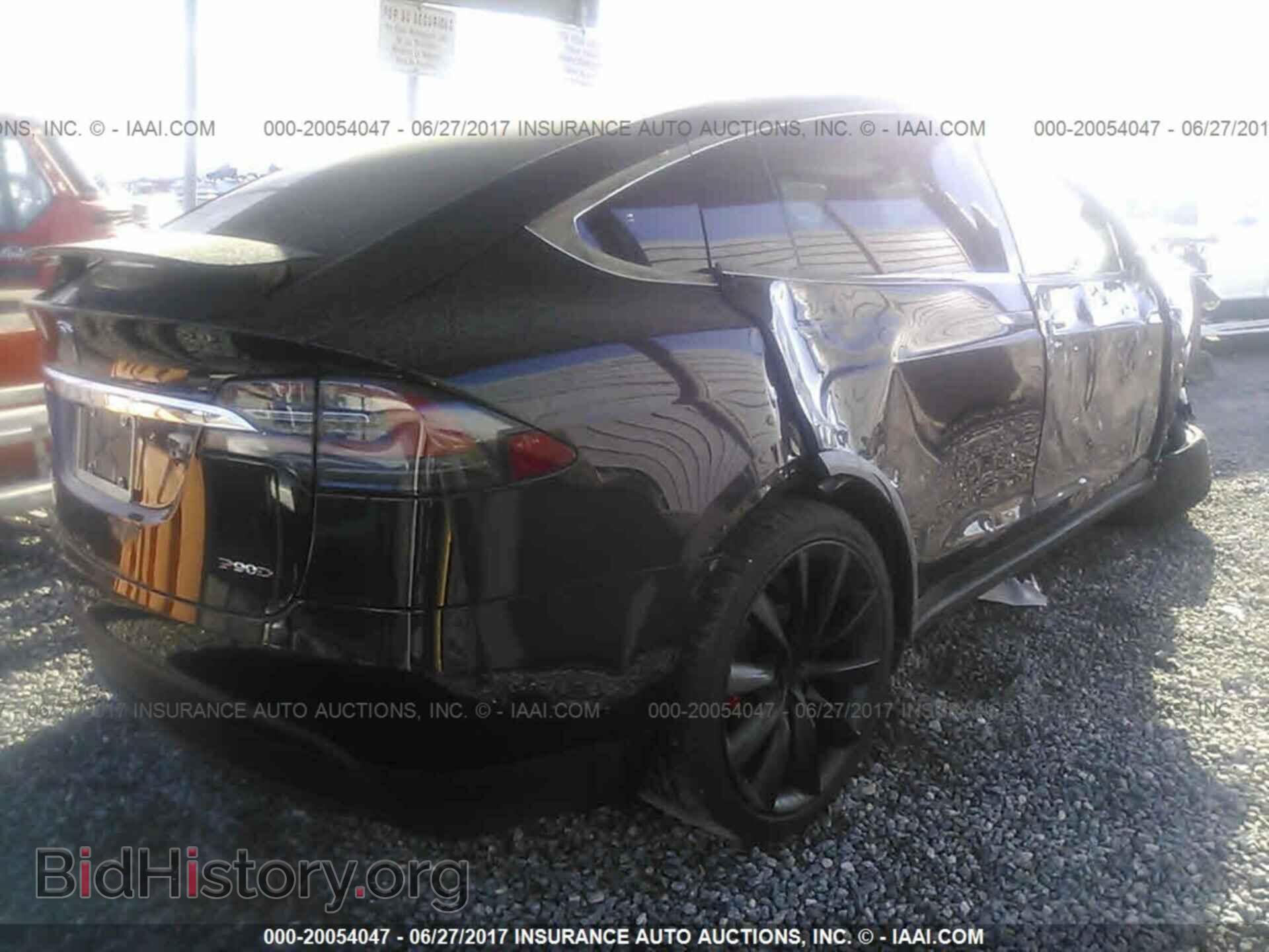 2016 Tesla Model x - VIN: 5YJXCBE45GF005381 - Photo 4
