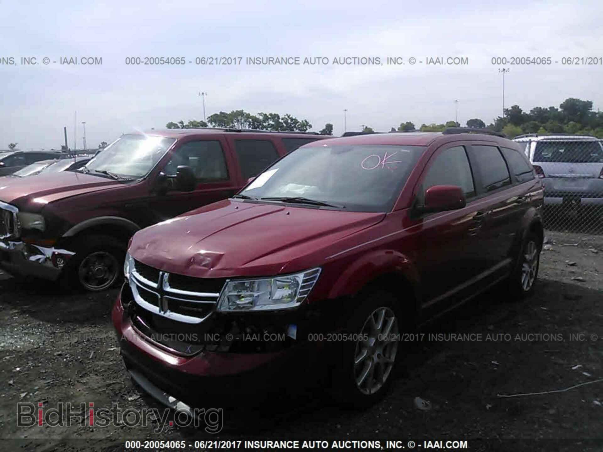 2015 Dodge Journey - VIN: 3C4PDCBB9FT734957 - Фото 2