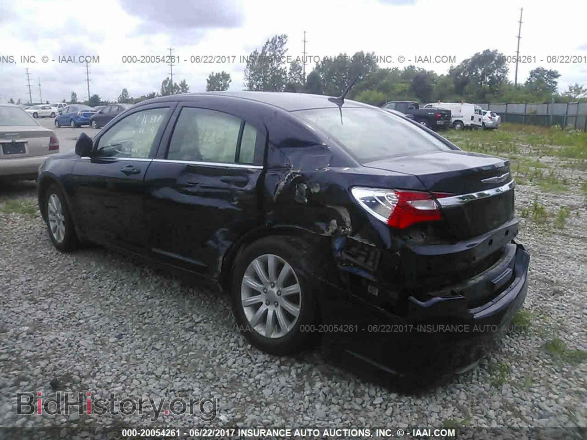 2013 Chrysler 200 - VIN: 1C3CCBBB7DN550680 - Photo 3
