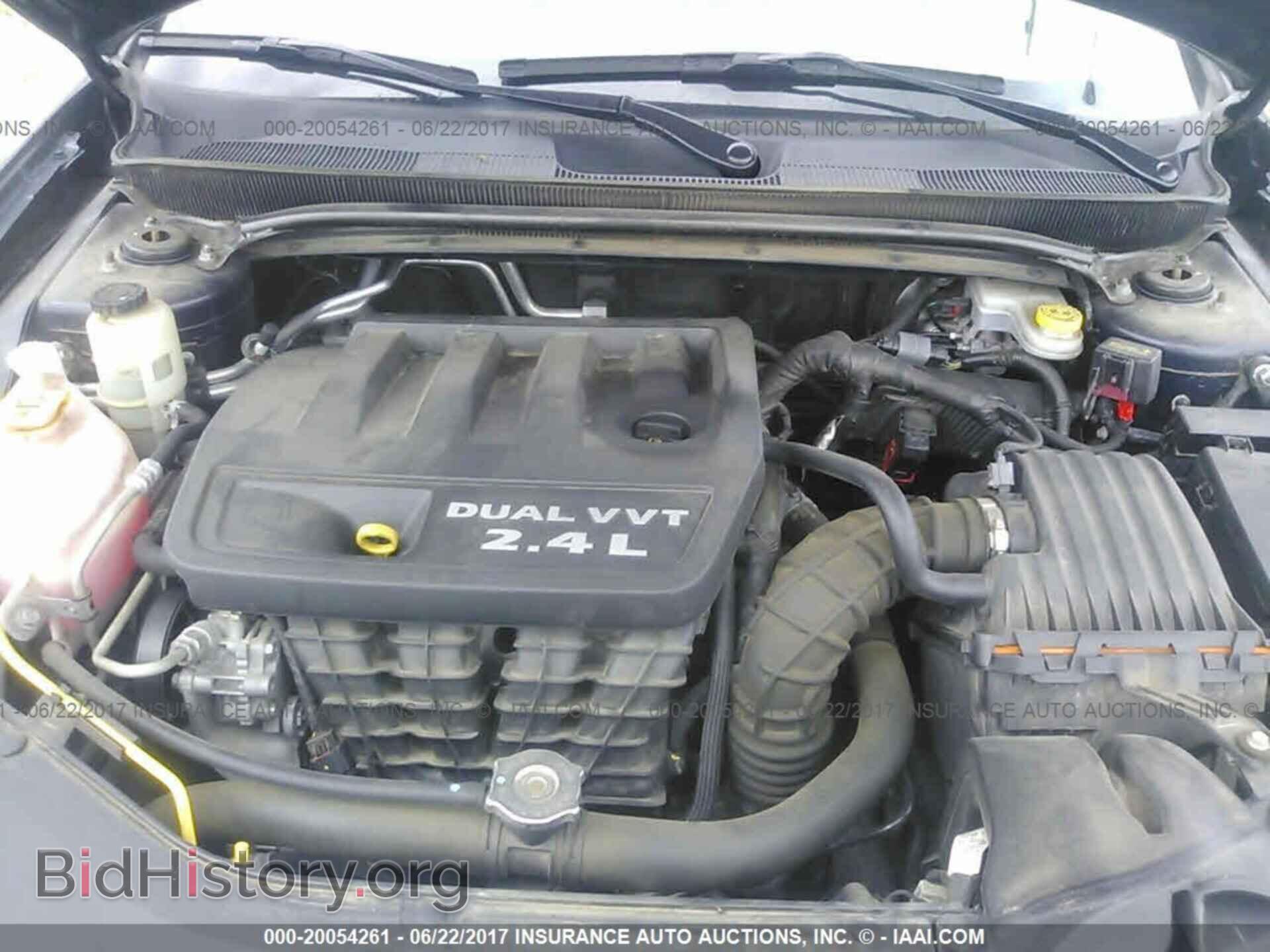 2013 Chrysler 200 - VIN: 1C3CCBBB7DN550680 - Photo 10