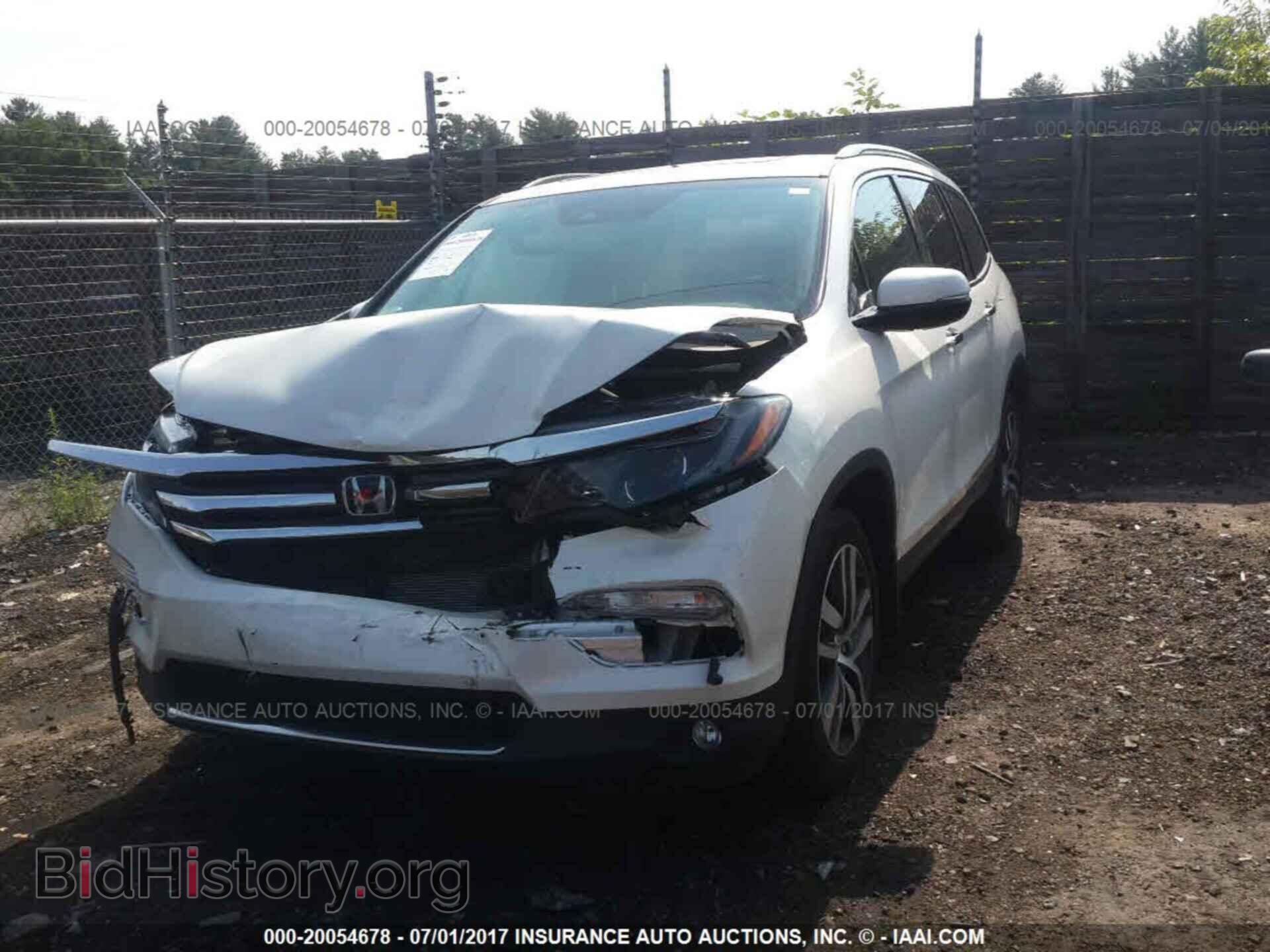 2017 Honda Pilot - VIN: 5FNYF6H92HB003681 - Photo 2