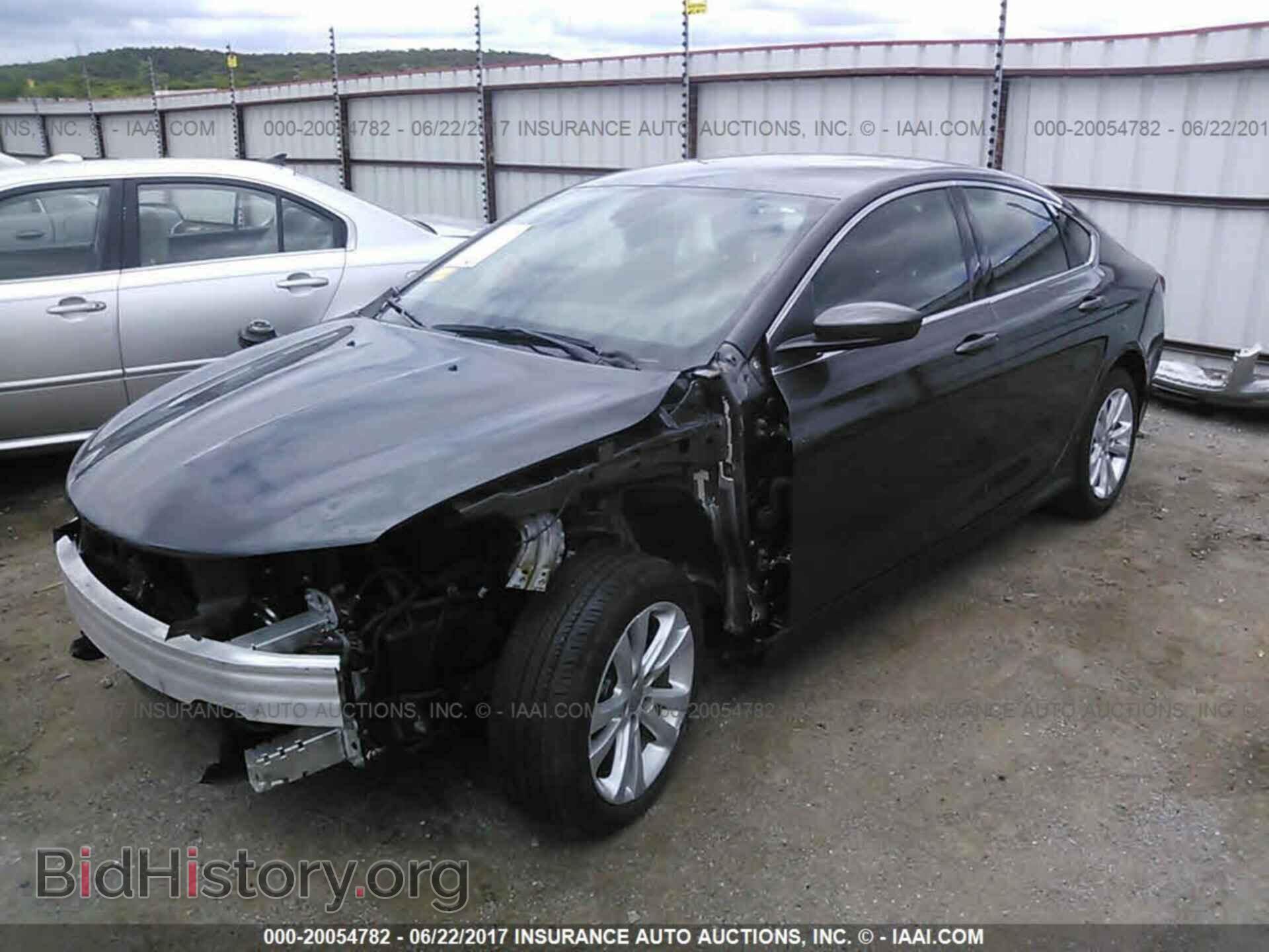 2015 Chrysler 200 - VIN: 1C3CCCAB4FN504122 - Фото 2