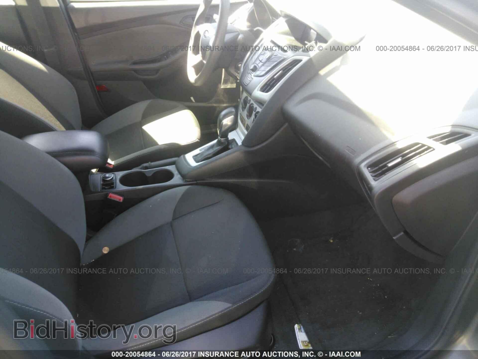 2012 Ford Focus - VIN: 1FAHP3F24CL355657 - Photo 5