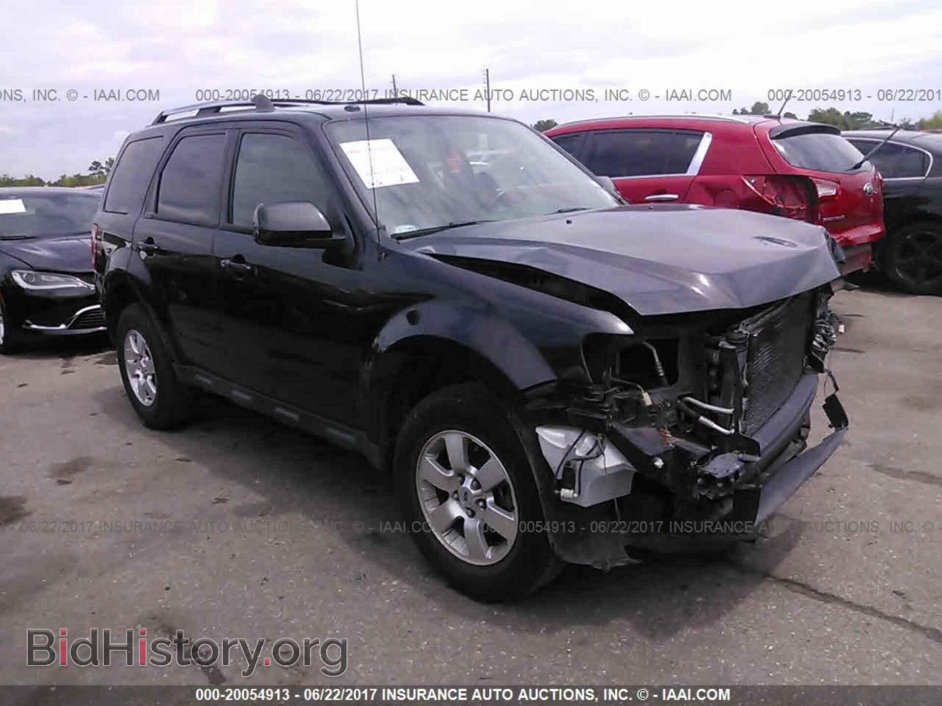 Photo 1FMCU0EG7BKA15380 - Ford Escape 2011