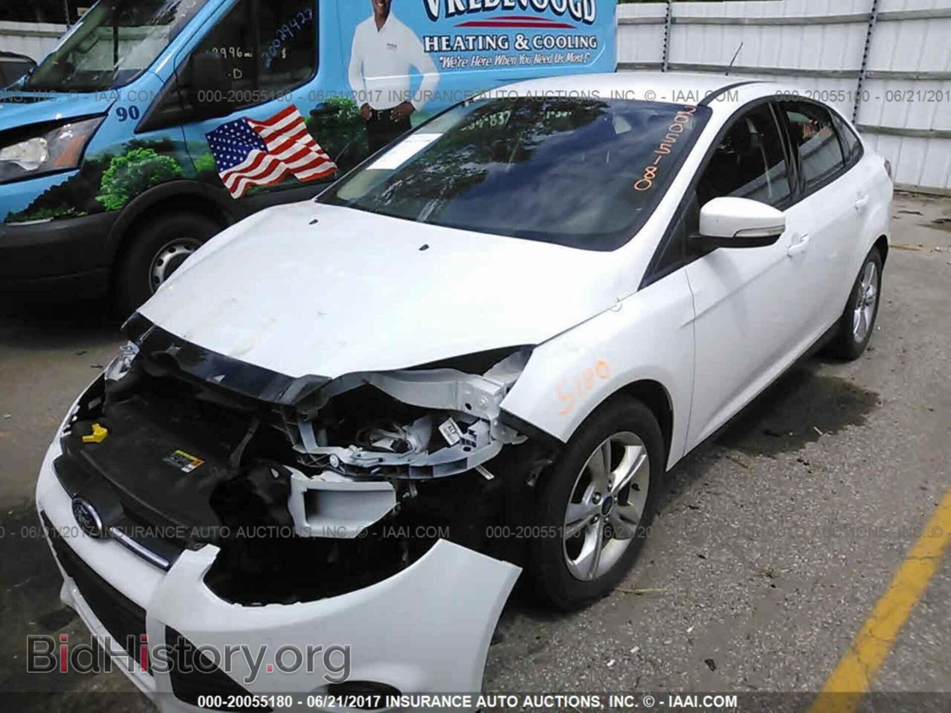 2013 Ford Focus - VIN: 1FADP3F2XDL139327 - Фото 2