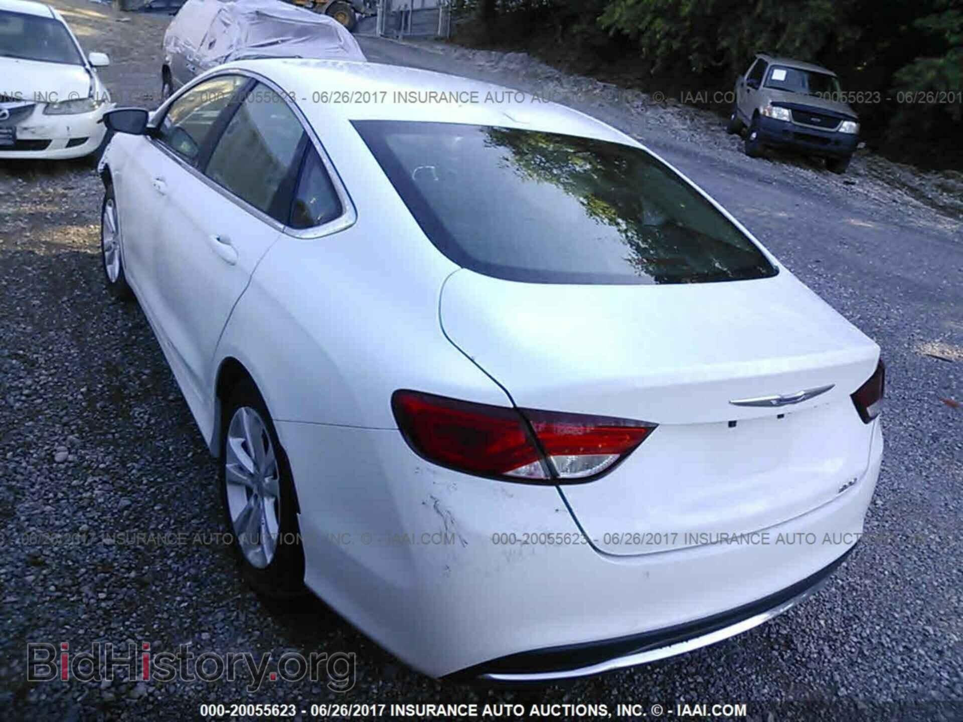 2015 Chrysler 200 - VIN: 1C3CCCAB6FN532942 - Photo 3