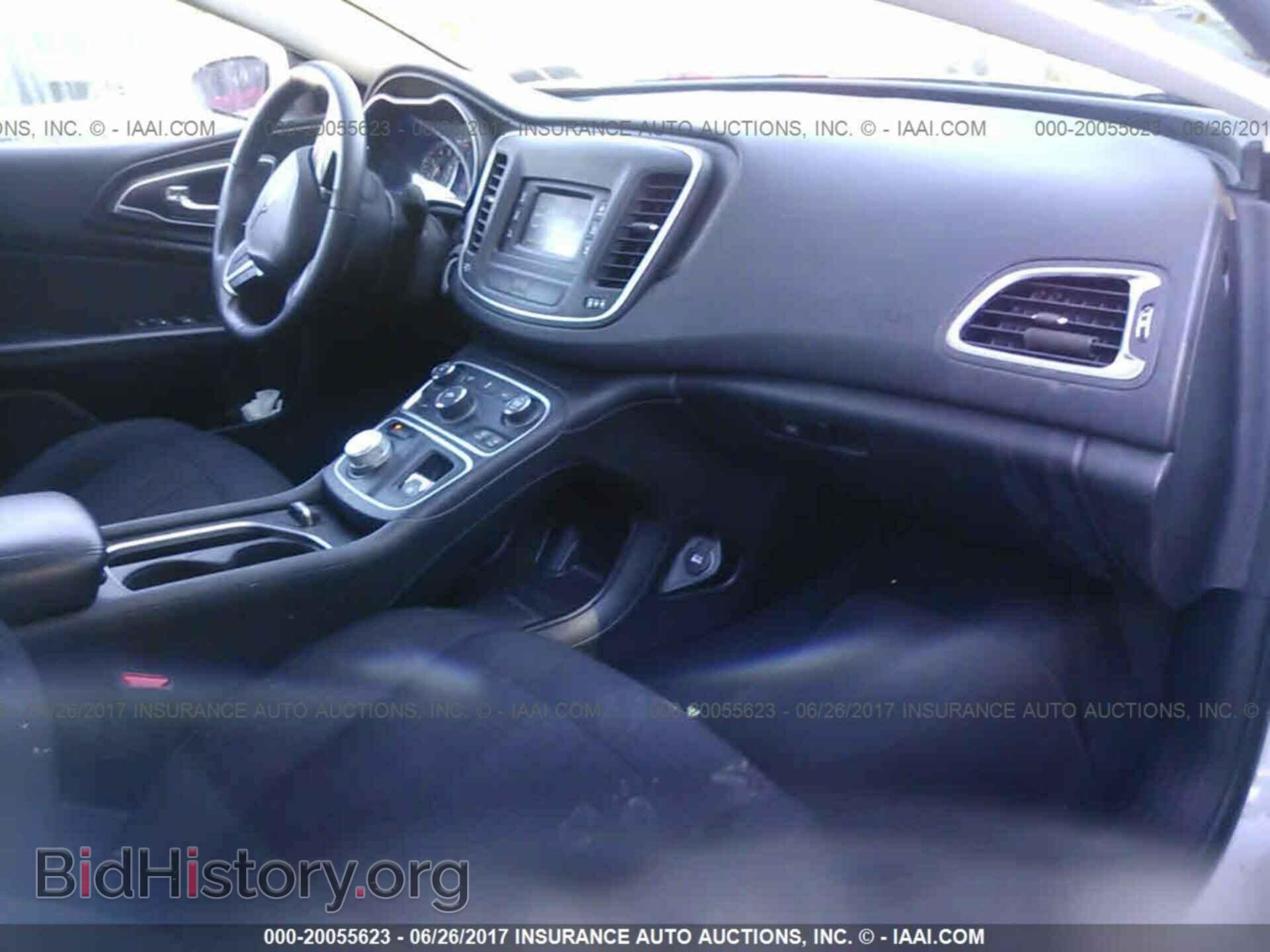 2015 Chrysler 200 - VIN: 1C3CCCAB6FN532942 - Photo 5