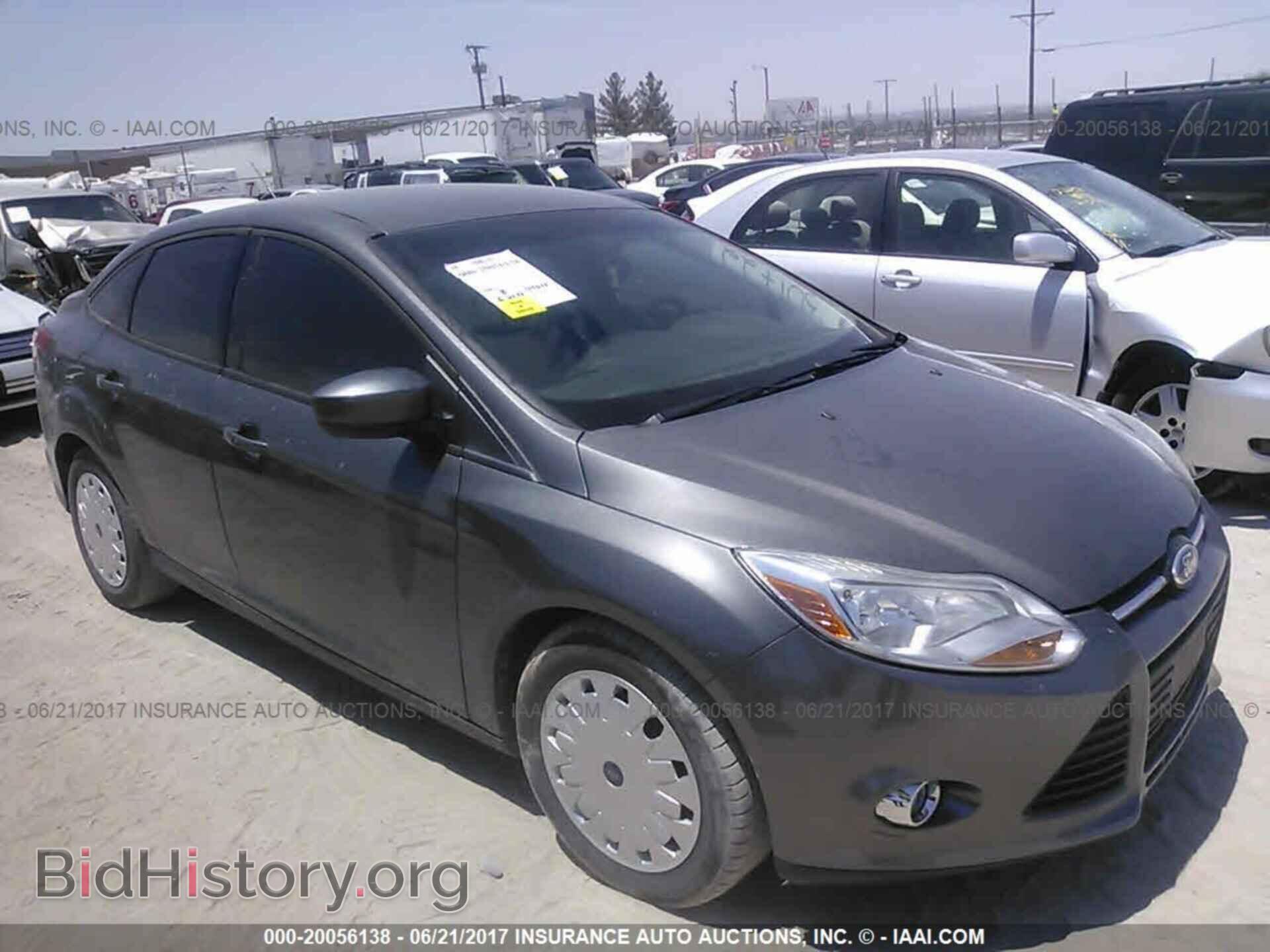 Photo 1FAHP3F25CL301722 - Ford Focus 2012