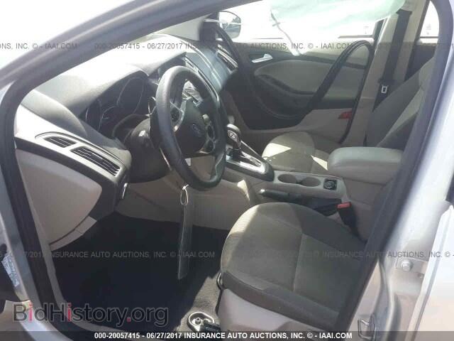 2014 Ford Focus - VIN: 1FADP3F21EL439839 - Photo 5