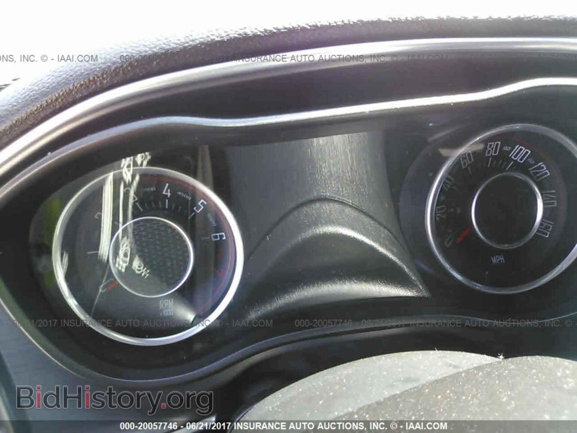 2015 Dodge Challenger - VIN: 2C3CDZAG8FH758534 - Фото 7