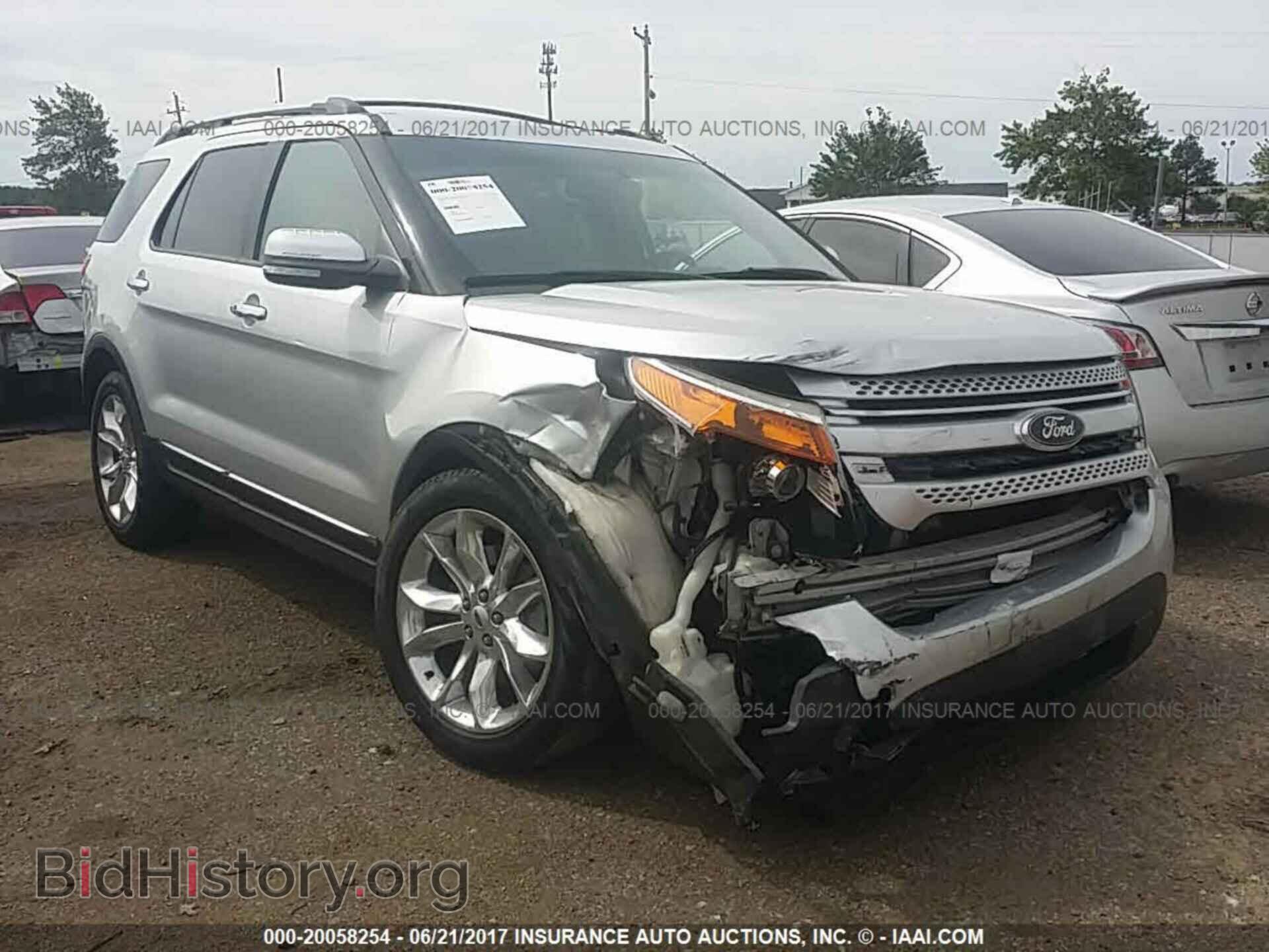 Photo 1FM5K7F89DGB56231 - Ford Explorer 2013