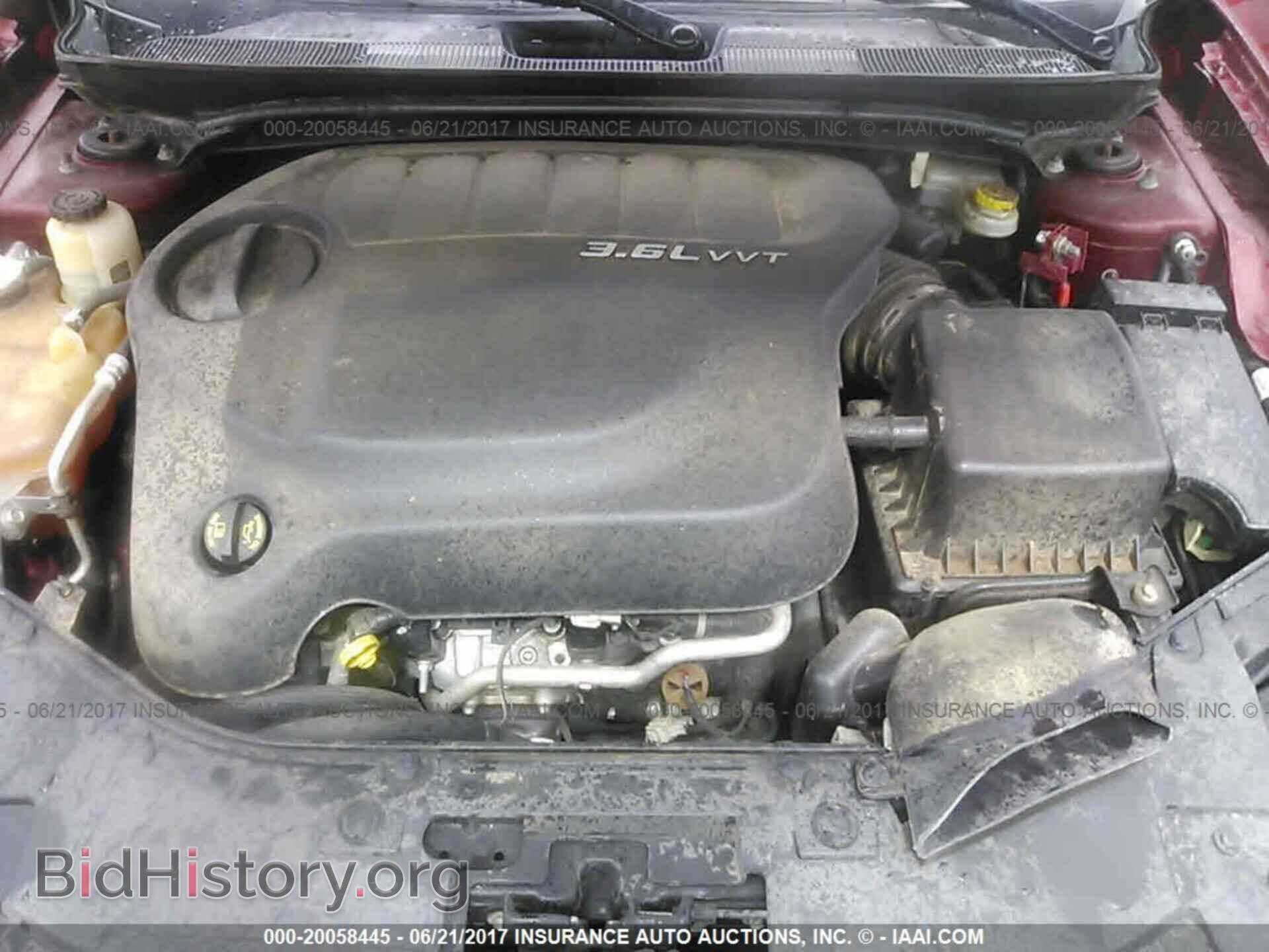 2013 Chrysler 200 - VIN: 1C3CCBCG2DN747329 - Фото 10